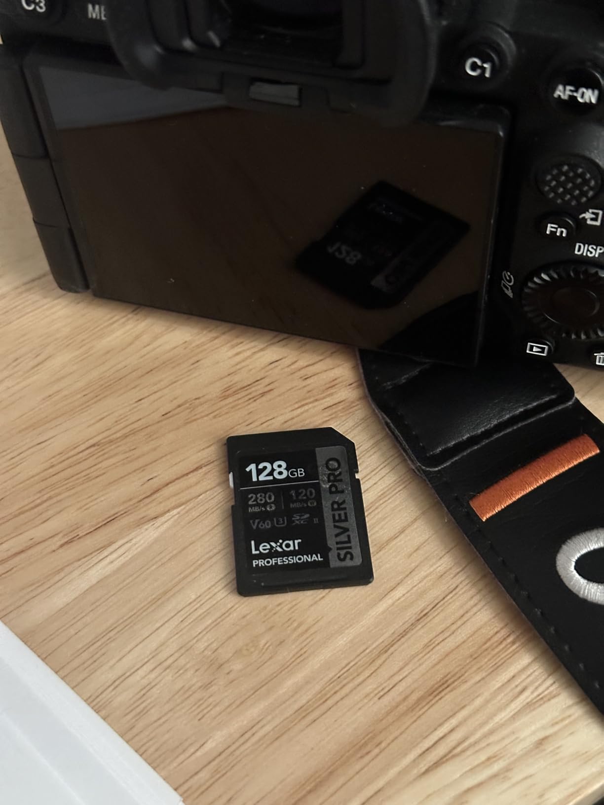 Lexar 128GB Professional Silver SD Card, UHS-I, C10, U3, V30, 4K, Up to 205/140 MB/s SDXC Memory Card, for Professional Photographer, Videographer, Enthusiast (LSDSILV128G-BNNNU) Customer Review Lexar 128GB Professional Silver SD Card, UHS-I, C10, U3, V30, 4K, Up to 205/140 MB/s SDXC Memory Card, for Professional Photographer, Videographer, Enthusiast (LSDSILV128G-BNNNU) - Customer Photo 1