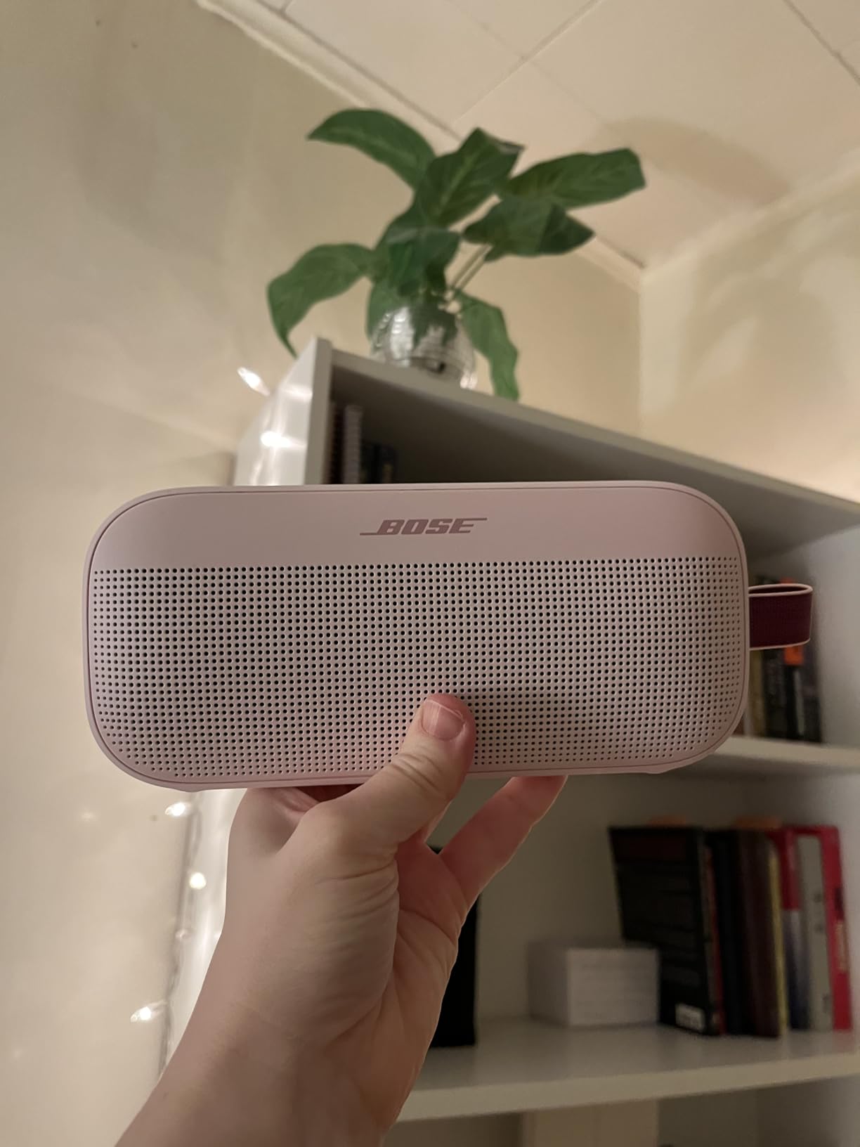 Bose SoundLink Flex Bluetooth Speaker (2nd Gen) - Portable Outdoor Speaker with Hi-Fi Audio, Waterproof and Dustproof, USB-C, Up to 12 Hours Battery Life, Black customer photo 1
