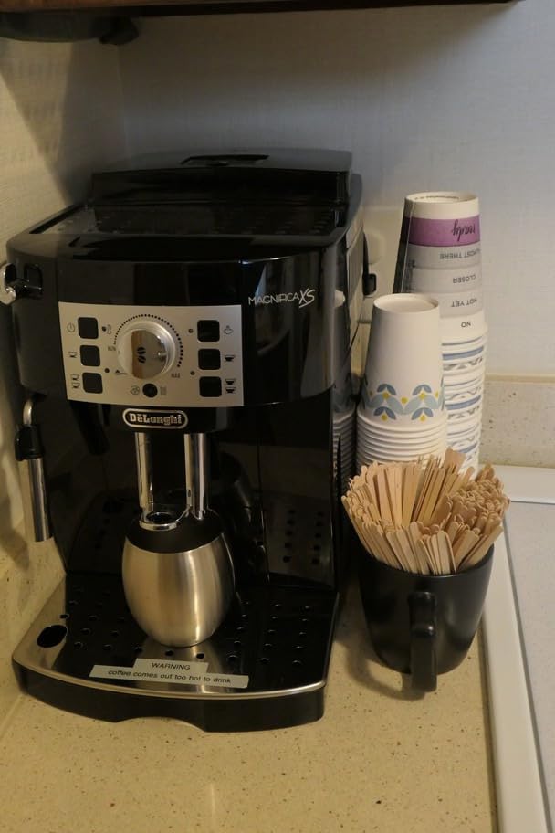 De'Longhi Magnifica Start Automatic Espresso Machine with Milk Frother customer photo 1