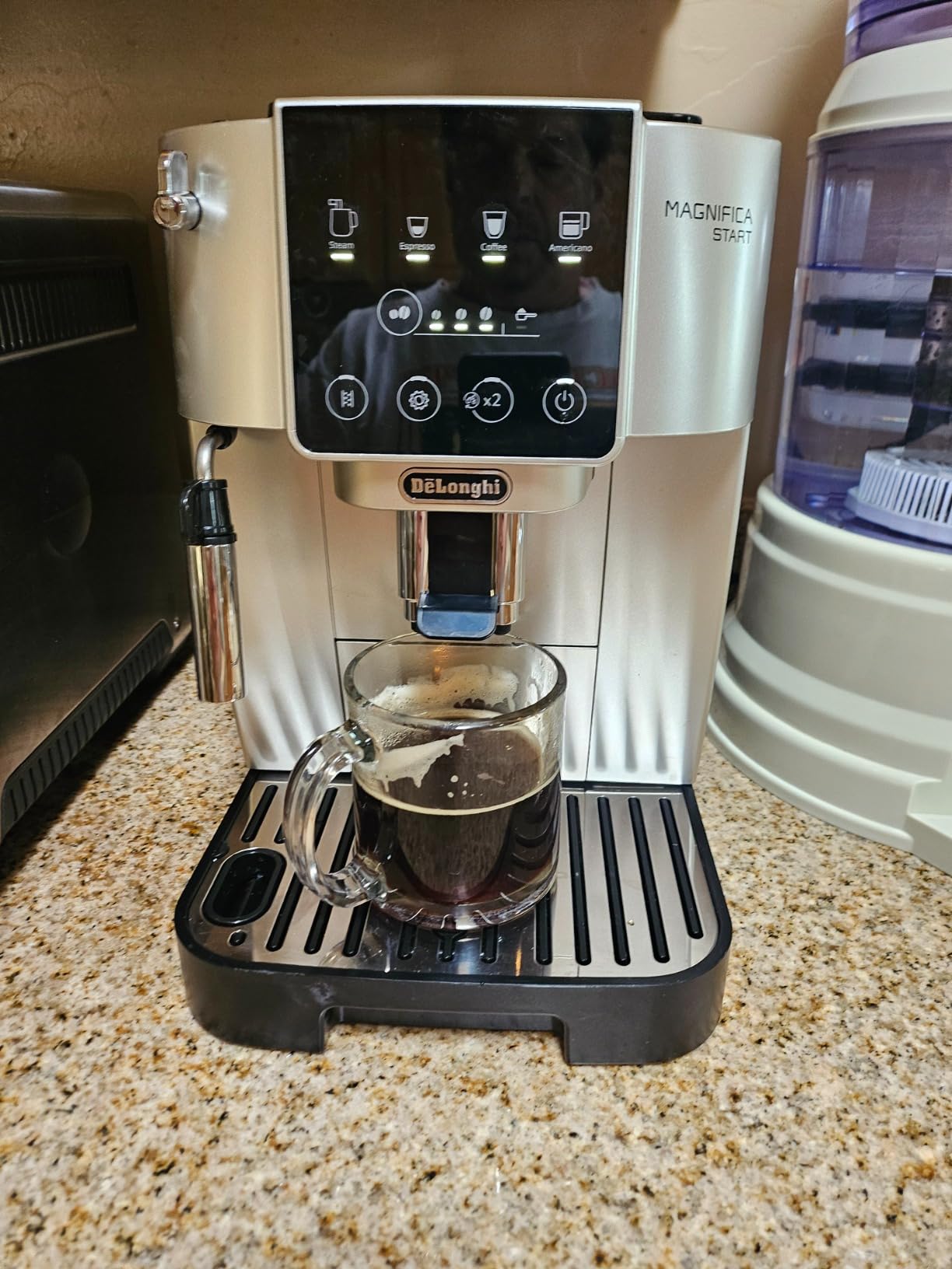 De'Longhi Magnifica Start Automatic Espresso Machine with Milk Frother customer photo 2