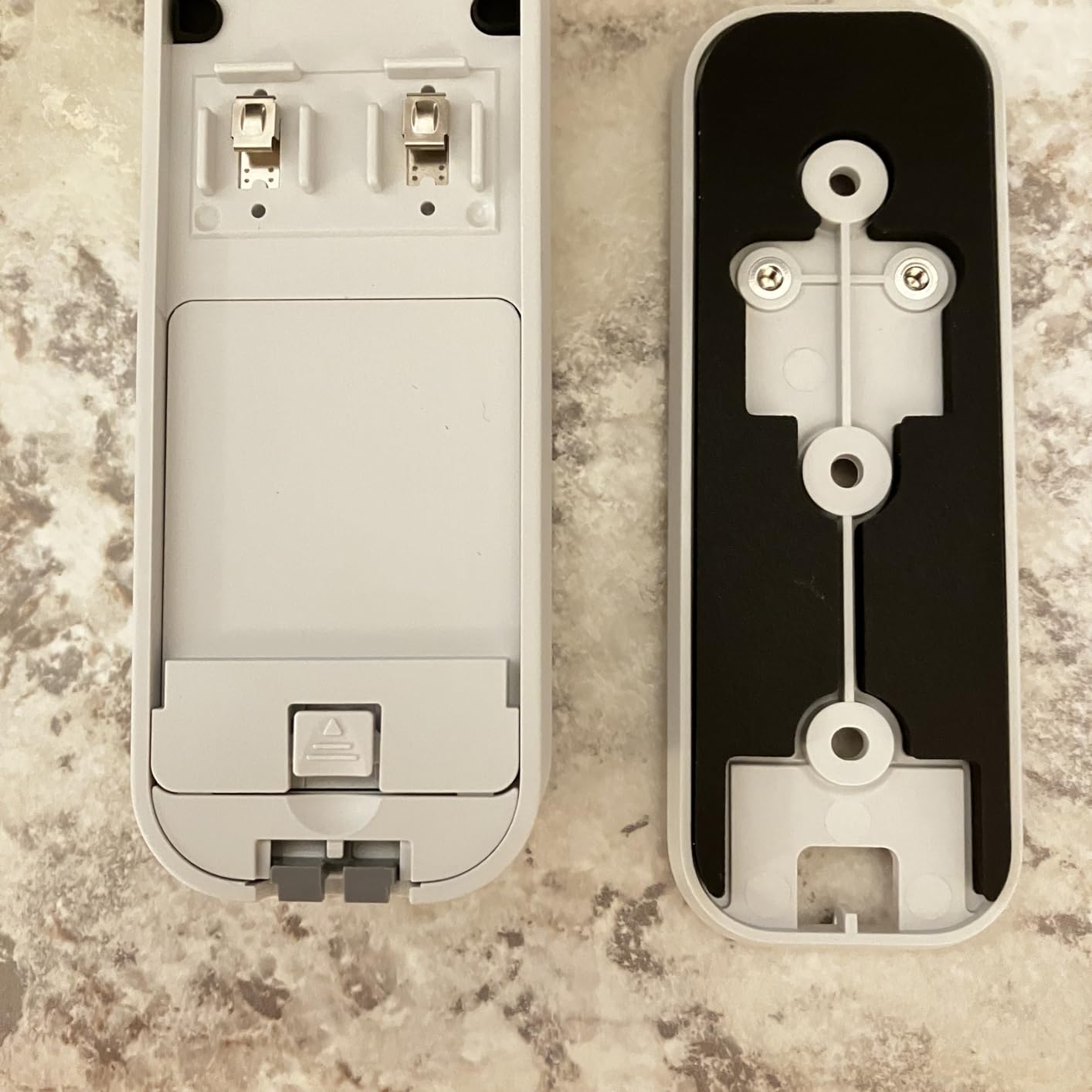 Blink Video Doorbell - Head-to-toe HD view, two-year battery life, and simple setup. Sync Module Core included - System (Black) customer photo 2