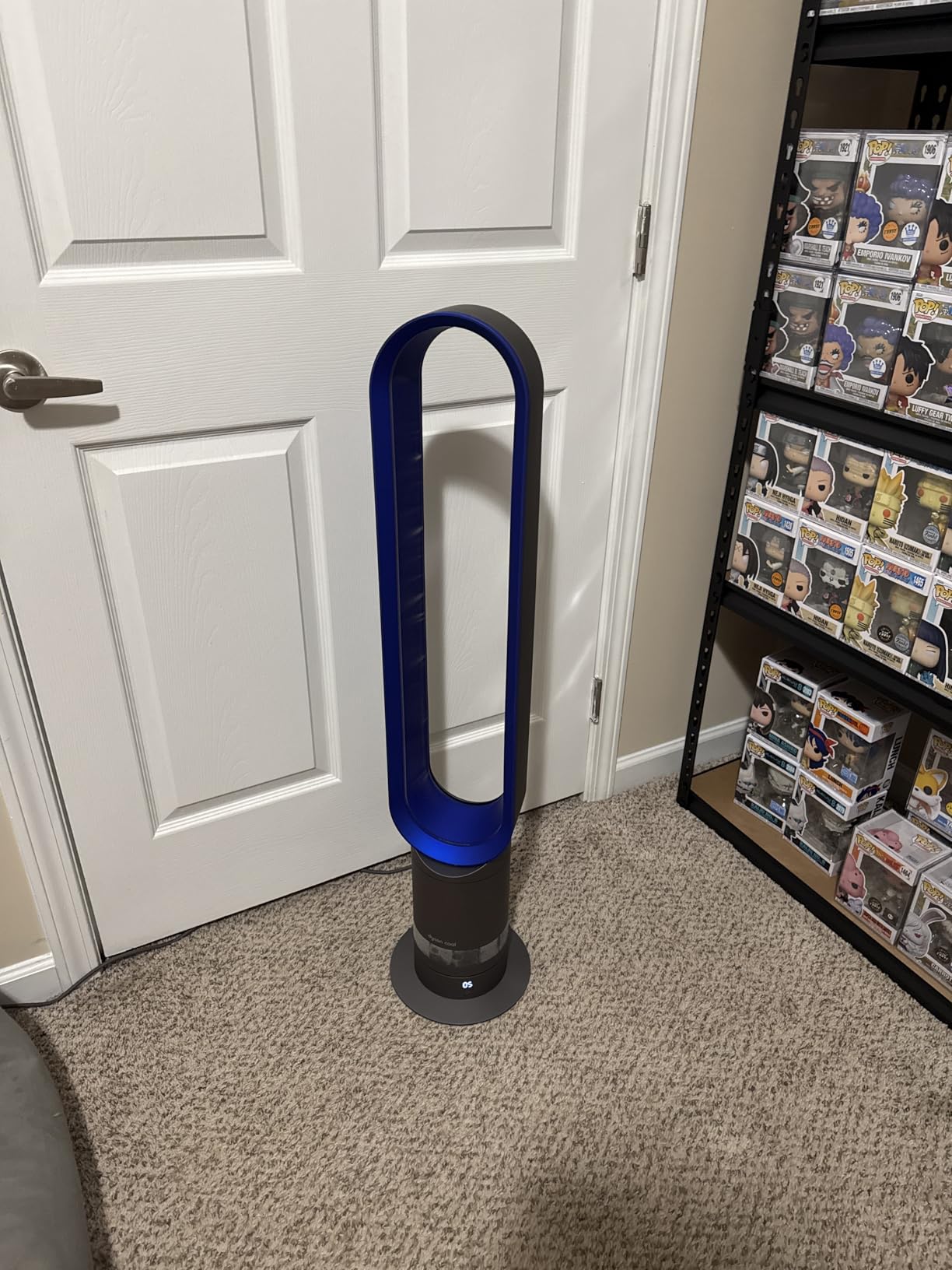Dyson Cool AM07 Air Multiplier Bladeless Tower Fan, 70° oscillation, 10 levels (Iron/Blue) customer photo 1