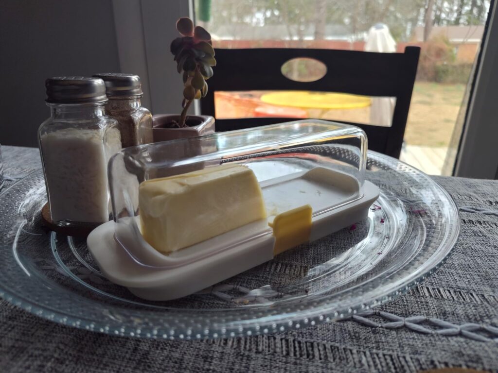 Pisol Butter Dish with Lid for Countertop and Refrigerator Door Shelf, Airtight Butter Keeper Container Customer Review Best Butter Dish
