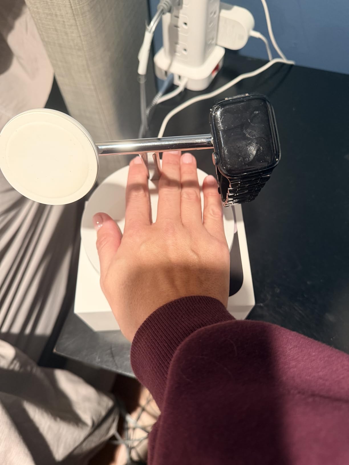 Belkin MagSafe-Compatible Charger, 3-in-1 Wireless Charging Station, Qi2-Certified 15W Wireless Charge for Apple iPhone 17 Series, Apple Watch, AirPods w/Non-Slip Base, 40W Included - Black - Customer Photo 1