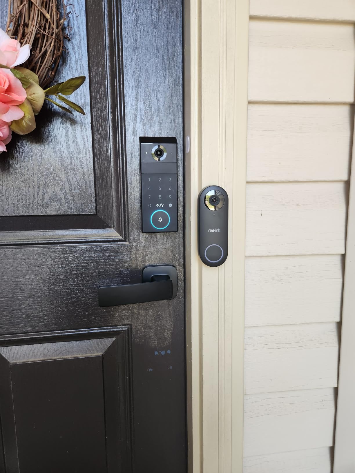 eufy FamiLock S3 Max Smart Lock with Palm Vein Recognition - Keyless Entry Door Lock for Front Door, 3-in-1 Wi-Fi Keypad Deadbolt+ 2K HDR Camera+ Doorbell, ANSI/BHMA Grade 1, Rear Lock Video Screen - Customer Photo 1