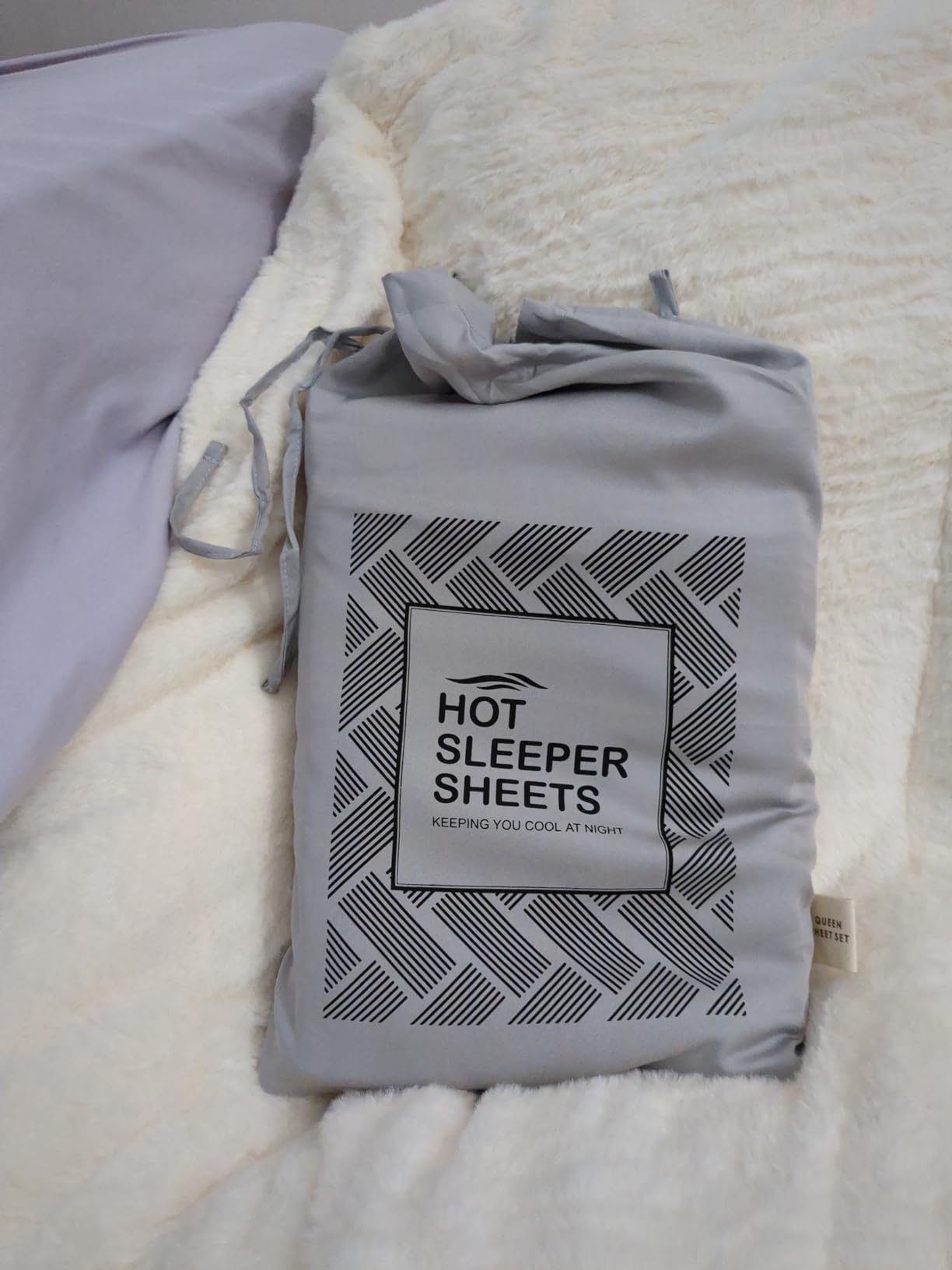 Tencel Sheet Set Queen Size, 100% Eucalyptus Lyocell, Breathable & Cooling Sheets, Deep Pocket Up to 16 Inch, Silky Soft, Ideal for Hot Sleepers - 4PC (Queen, Navy) - Customer Photo 1