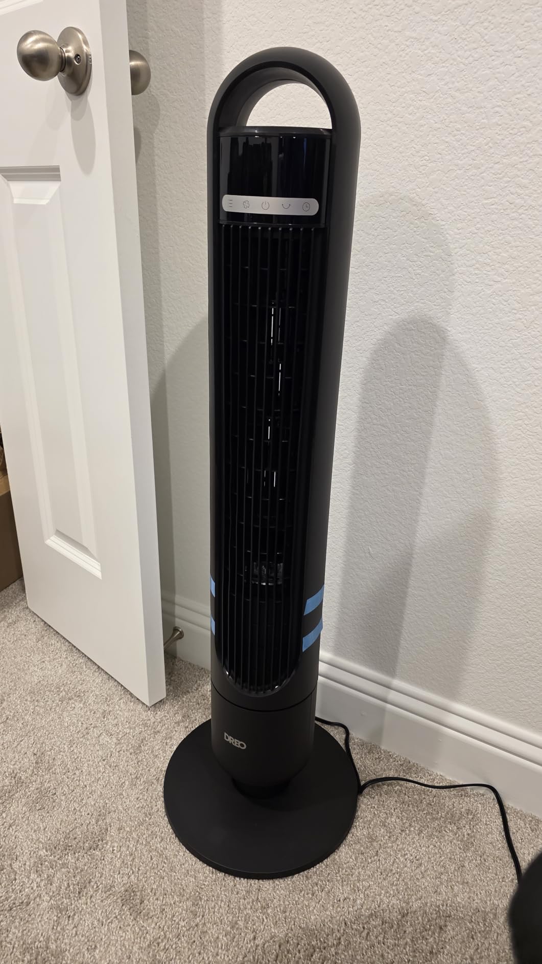 Dreo Tower Fan for Bedroom, 90° Oscillating Standing Fans for Room with 4 Speeds, 3 Modes, 28dB Quiet for Sleep, 25ft/s Velocity, 8H Timer, Remote, Living Room, Office, Home, Black Customer Review Dreo Tower Fan for Bedroom, 90° Oscillating Standing Fans for Room with 4 Speeds, 3 Modes, 28dB Quiet for Sleep, 25ft/s Velocity, 8H Timer, Remote, Living Room, Office, Home, Black - Customer Photo 1