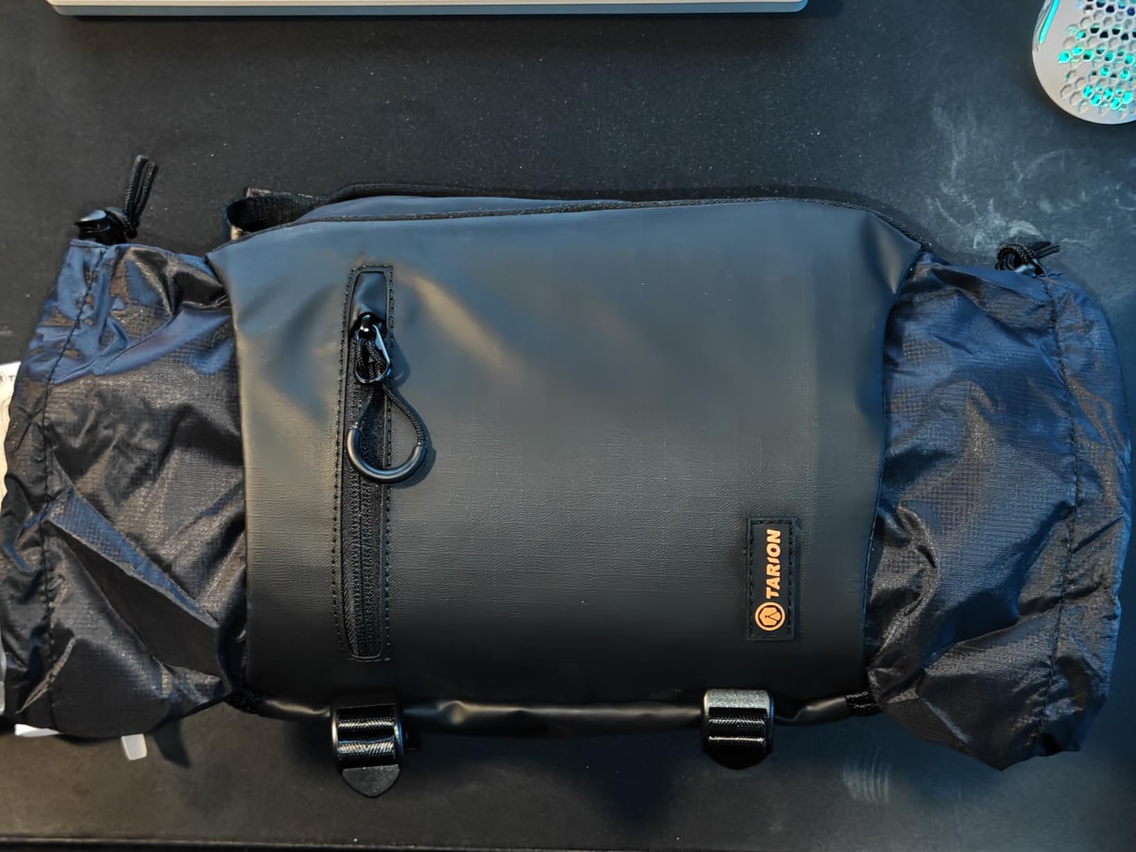 TARION Outdoor Camera Sling Bag - Compact 5.5L Messenger Case for Mirrorless - Expandable Wet/Dry Drawstring Pocket - Waterproof Crossbody with Tripod Holder - XProber Customer Review TARION Outdoor Camera Sling Bag - Compact 5.5L Messenger Case for Mirrorless - Expandable Wet/Dry Drawstring Pocket - Waterproof Crossbody with Tripod Holder - XProber - Customer Photo 5