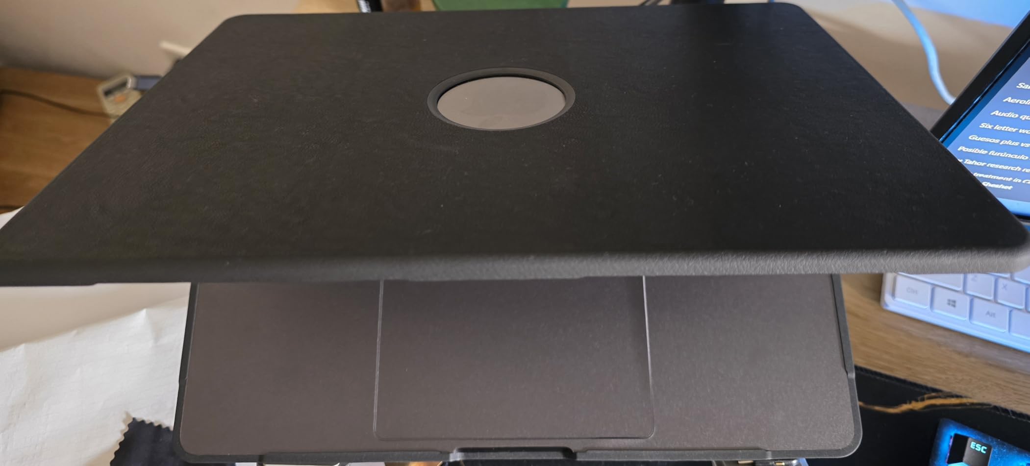 BlueSwan Case Compatible with MacBook Pro 14 inch, M5/M4/M3/M2/M1 Pro/Max Chip (2021-2025), Slim Protective Shell Cover, Advanced Cooling Ventilation, Business Executive Style, Black Customer Review BlueSwan Case Compatible with MacBook Pro 14 inch, M5/M4/M3/M2/M1 Pro/Max Chip (2021-2025), Slim Protective Shell Cover, Advanced Cooling Ventilation, Business Executive Style, Black - Customer Photo 1
