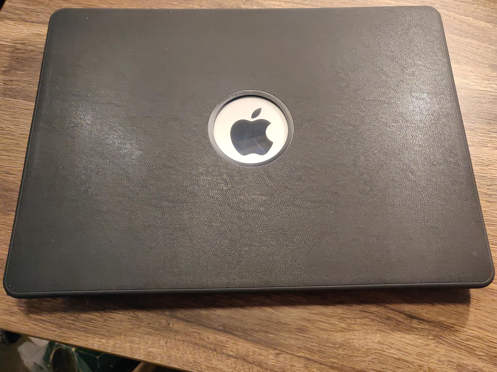 BlueSwan Case Compatible with MacBook Pro 14 inch, M5/M4/M3/M2/M1 Pro/Max Chip (2021-2025), Slim Protective Shell Cover, Advanced Cooling Ventilation, Business Executive Style, Black Customer Review BlueSwan Case Compatible with MacBook Pro 14 inch, M5/M4/M3/M2/M1 Pro/Max Chip (2021-2025), Slim Protective Shell Cover, Advanced Cooling Ventilation, Business Executive Style, Black - Customer Photo 2