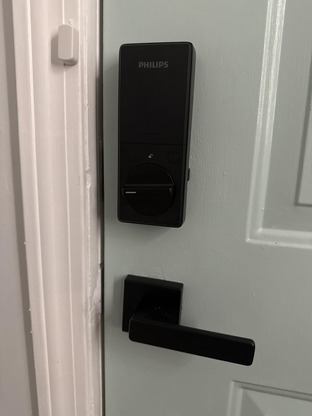 Philips Wi-Fi Smart Lock with Handles, WiFi Keyless Entry Front Door Lock Set, Keypad Deadbolt with Handle App Fingerprint Code Unlocking, Auto Locking, Built-in WiFi, Remote Control & Voice Unlock - Customer Photo 1