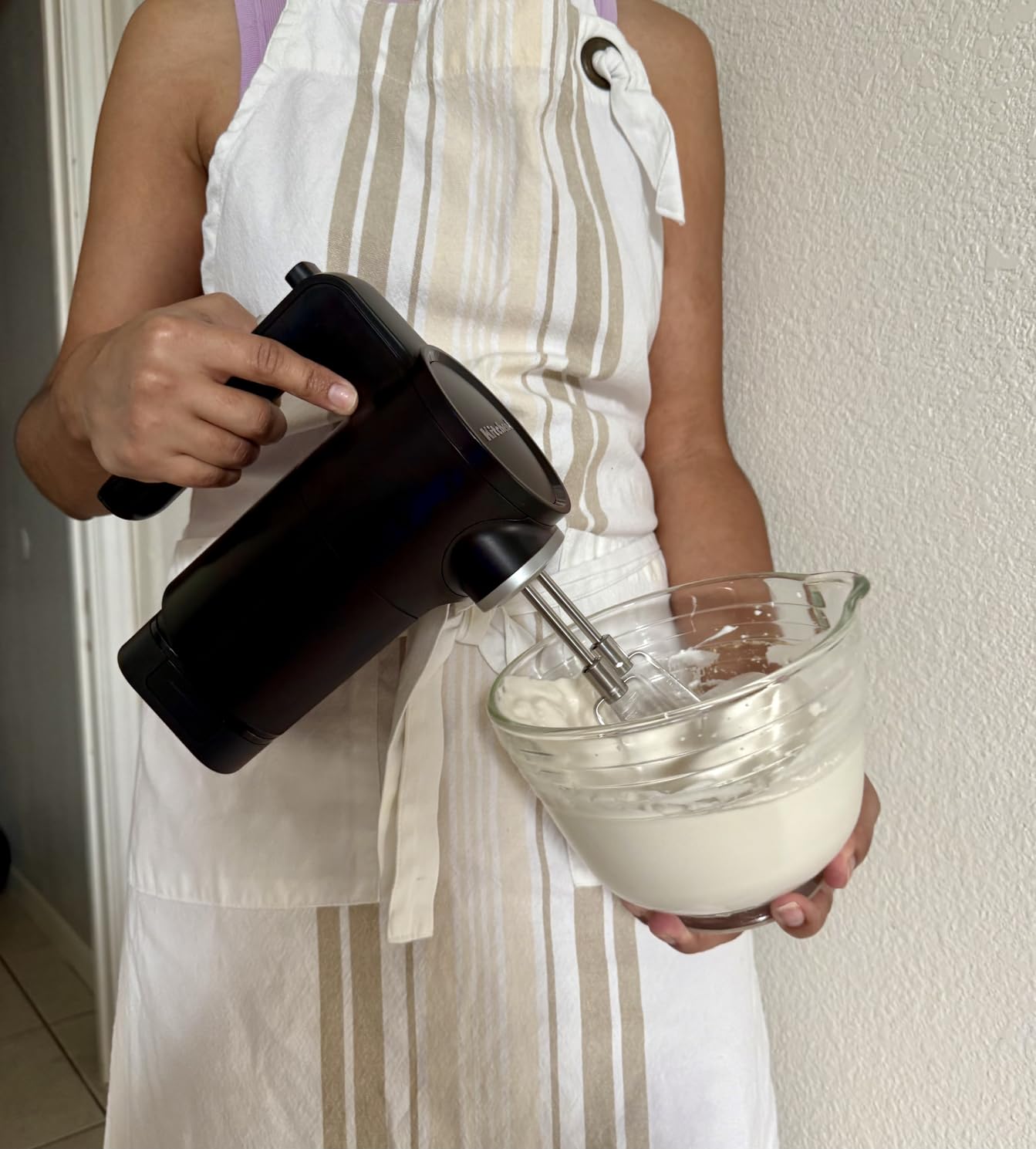 KitchenAid Go Cordless Hand Mixer - battery included, KHMR762 Customer Review KitchenAid Go Cordless Hand Mixer - battery included, KHMR762 - Customer Photo 1