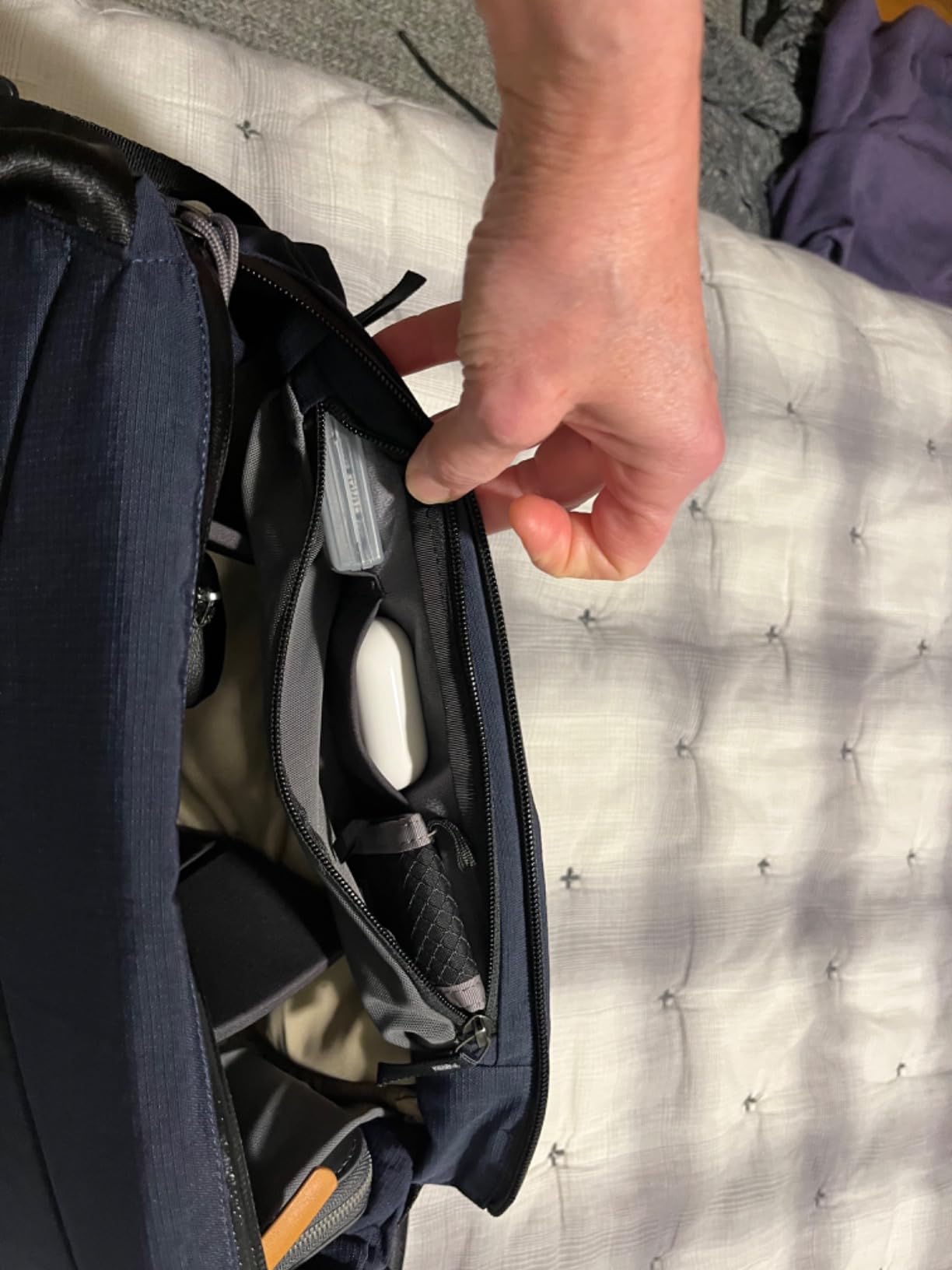Bellroy Venture Camera Sling 10L (photography bag) - Safari Customer Review Bellroy Venture Camera Sling 10L (photography bag) - Safari - Customer Photo 1