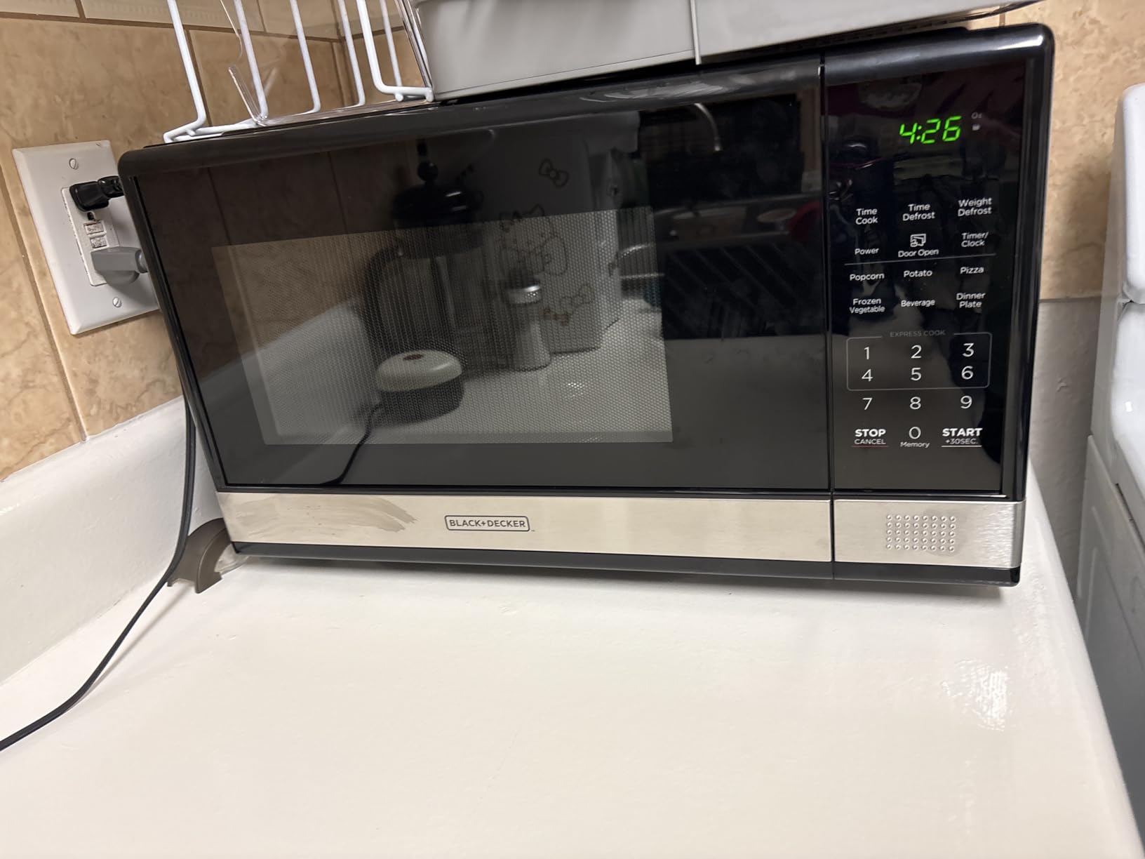 BLACK+DECKER Over the Range Microwave Oven with Air Fryer, Convection, and Bake Modes, 1.5 cu.ft., Stainless Steel, 900 Watts, EC942K6CE-SS Customer Review BLACK+DECKER Over the Range Microwave Oven with Air Fryer, Convection, and Bake Modes, 1.5 cu.ft., Stainless Steel, 900 Watts, EC942K6CE-SS - Customer Photo 2