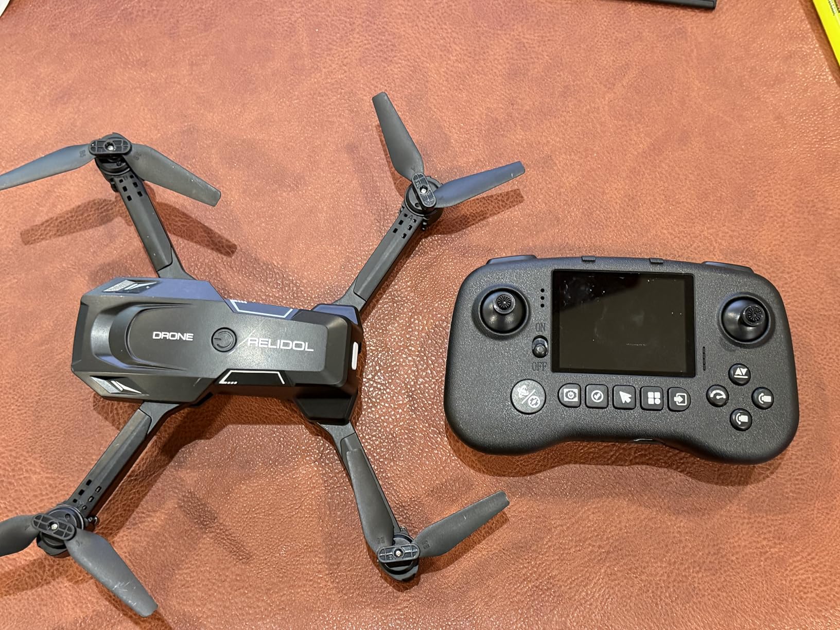 Drone with Camera - Drone with Screen on Controller for Beginners, Foldable Remote Control Quadcopter with Gesture Control, 3D Flip, One Key Start, Emergency Stop, 2 Batteries, Easier to use to use Customer Review Drone with Camera - Drone with Screen on Controller for Beginners, Foldable Remote Control Quadcopter with Gesture Control, 3D Flip, One Key Start, Emergency Stop, 2 Batteries, Easier to use to use - Customer Photo 2