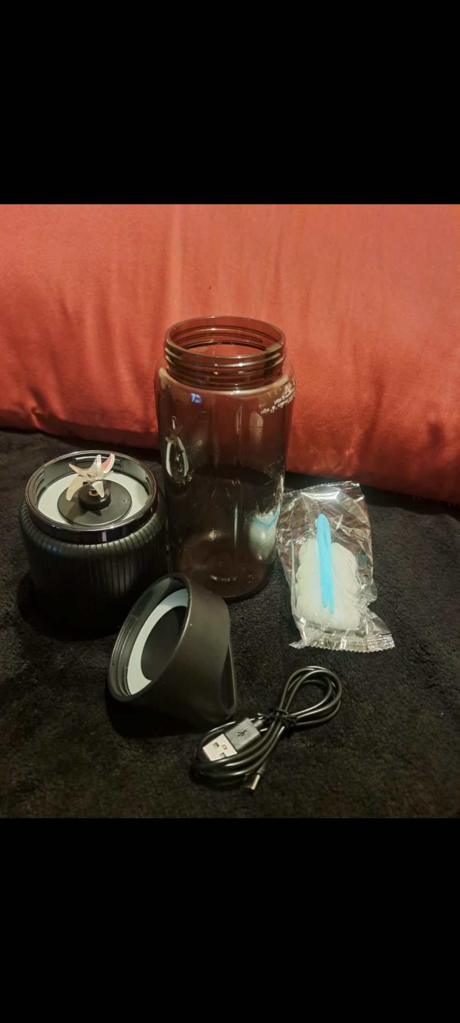 COKUNST Portable Blender, Small Smoothie & Shake Maker with 8 Blades, Compact Personal Blender with LED Display, USB C Rechargeable Juice Mixer with Extra Lid for Travel, Gym, Home, 17oz, Black Customer Review COKUNST Portable Blender, Small Smoothie & Shake Maker with 8 Blades, Compact Personal Blender with LED Display, USB C Rechargeable Juice Mixer with Extra Lid for Travel, Gym, Home, 17oz, Black - Customer Photo 1