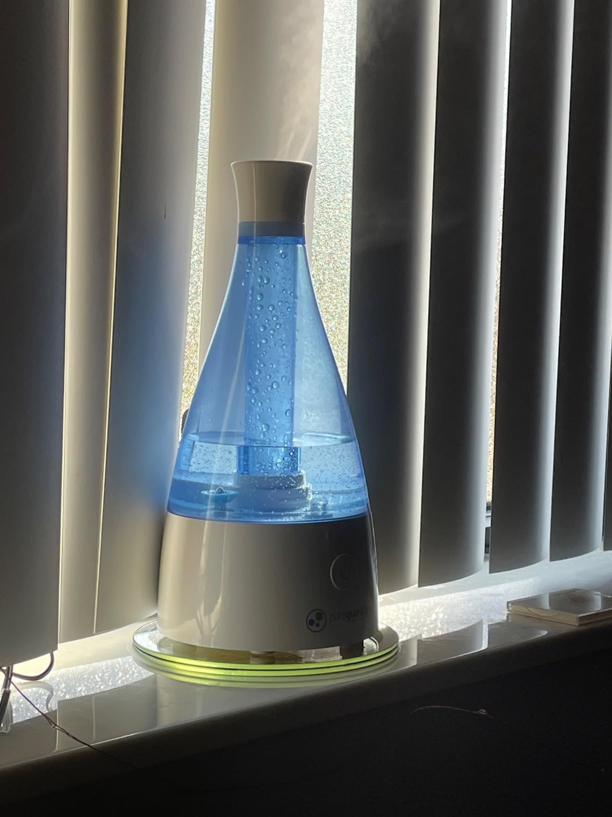 PureGuardian Ultrasonic Cool Mist Humidifier, 10 Hrs. Run Time, 210 Sq. Ft. Coverage, Small Rooms, Quiet, Filter Free, H920BL customer photo 1