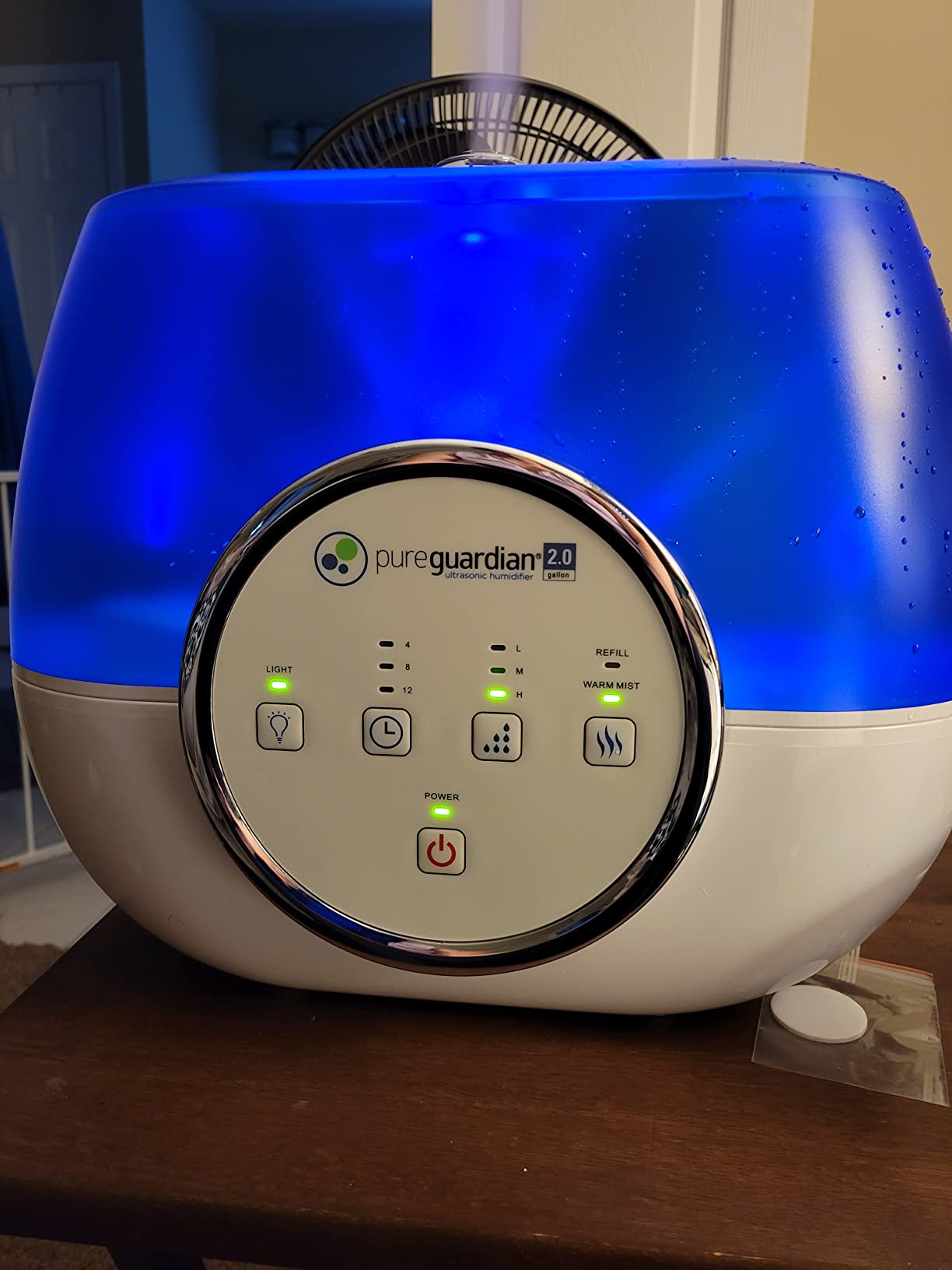 PureGuardian H4810AR Ultrasonic Warm and Cool Mist Humidifier for Bedrooms, Quiet, Filter-Free, 120 Hr, 2 Gal Treated Tank Surface Resists Mold customer photo 2