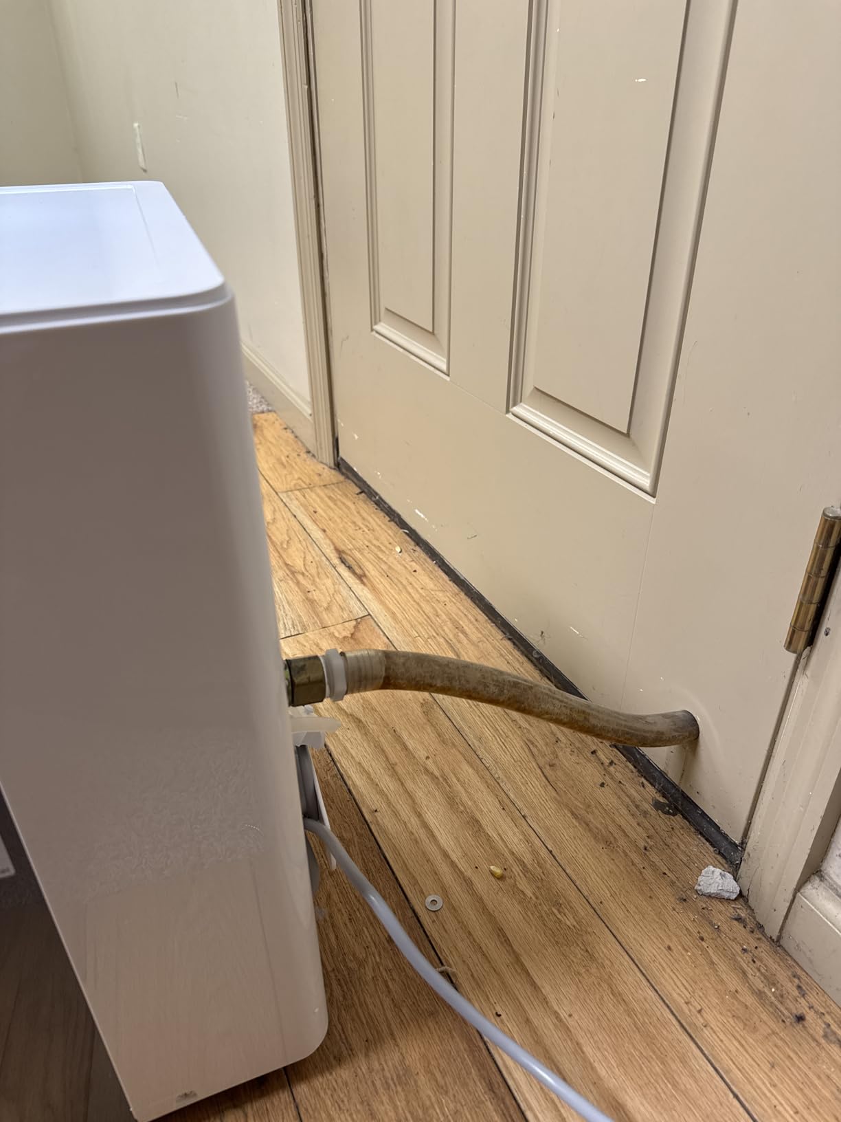 Midea 1,500 Sq. Ft. Energy Star Certified Dehumidifier With Reusable Air Filter 22 Pint - Ideal For Basements, Large & Medium Sized Rooms customer photo 2