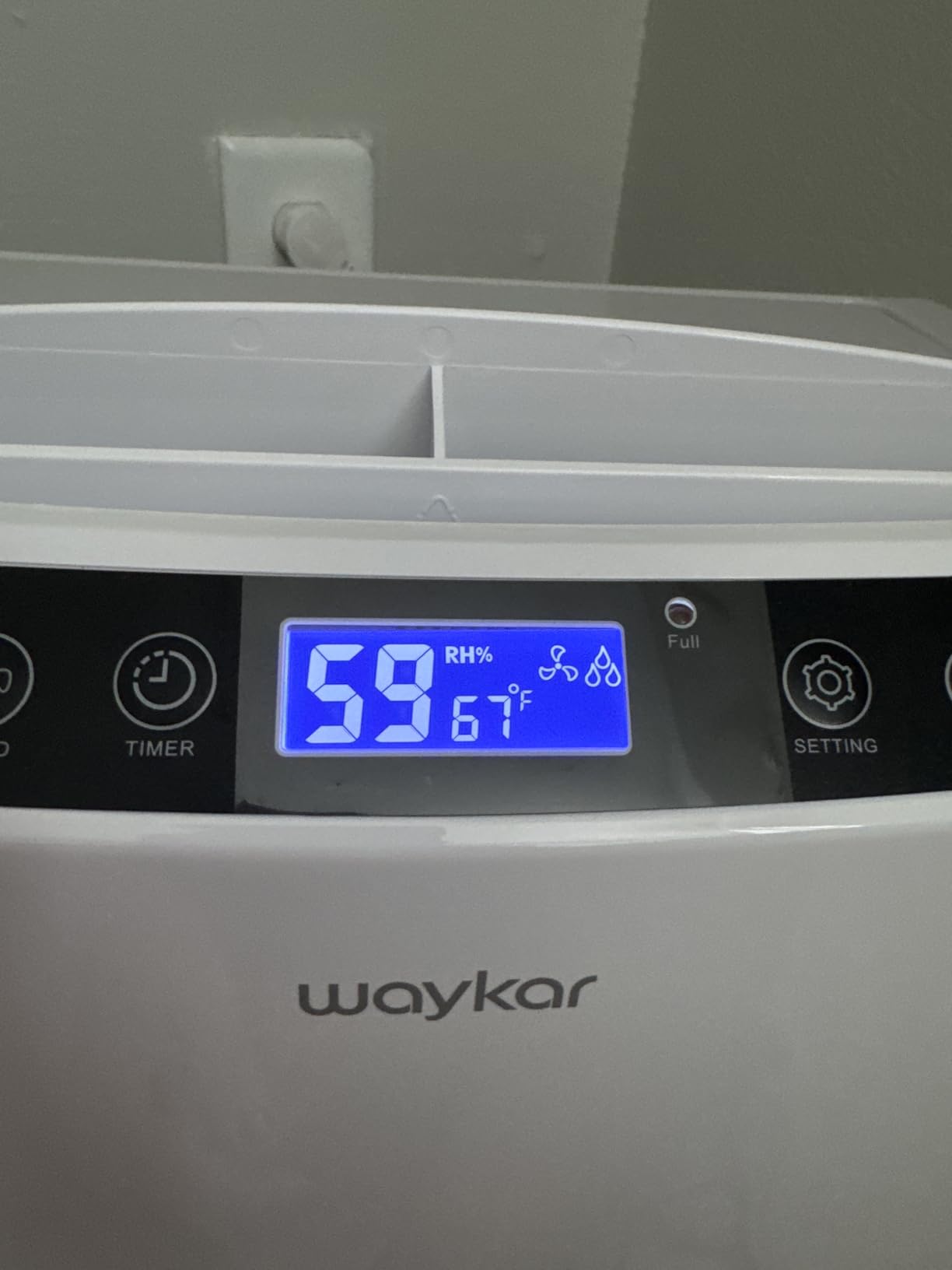 Waykar 34 Pints Energy Star Dehumidifier for Spaces up to 2,000 Sq. Ft at Home, in Basements and Large Rooms with Drain Hose and 0.66 Gallons Water Tank customer photo 1