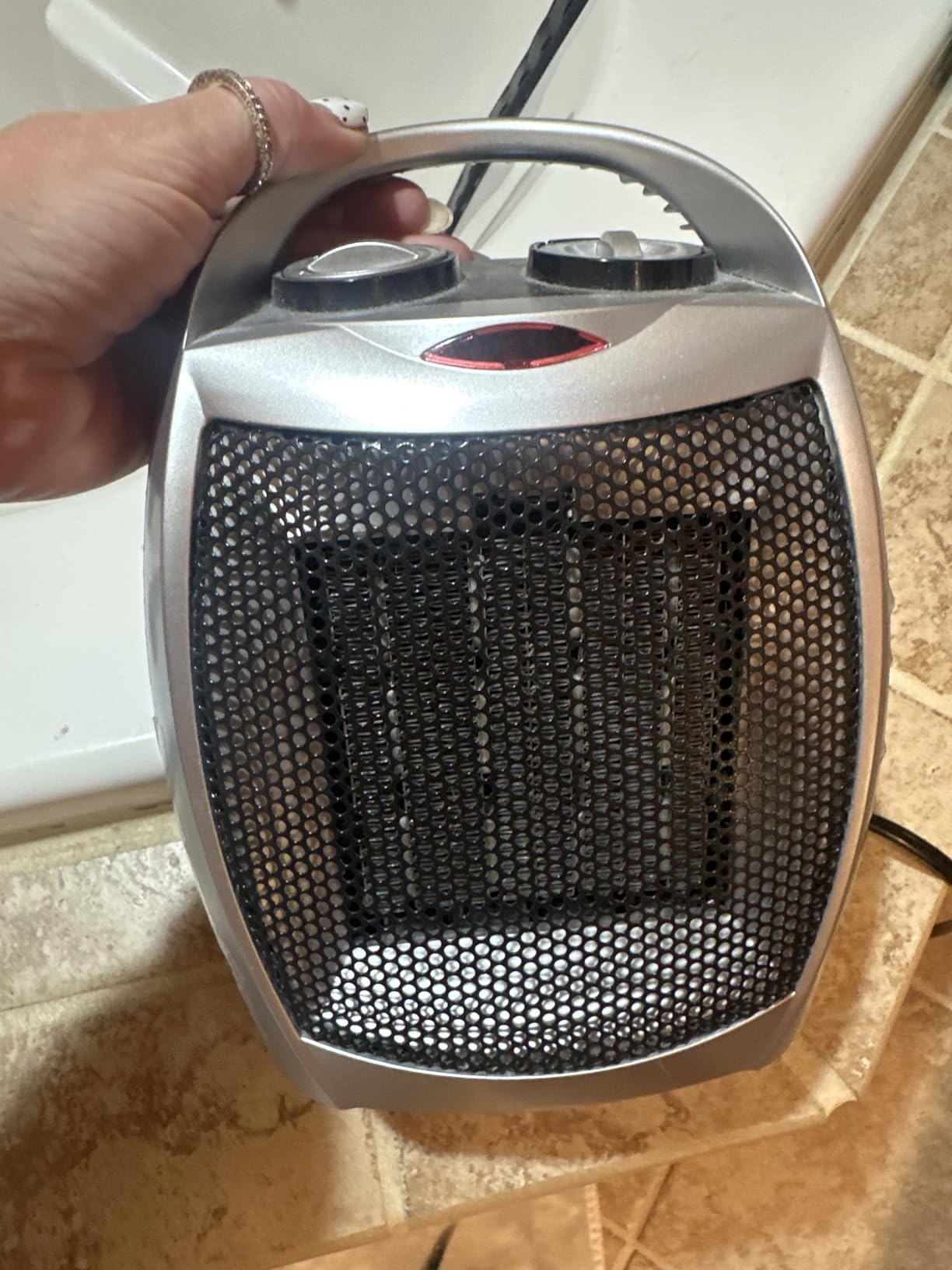 Kismile Small Electric Space Heater,Portable Ceramic Space Heater Fan for Office with Adjustable Thermostat and Overheat Protection ETL Listed for Kitchen, 750W/1500W(Silver) customer photo 1