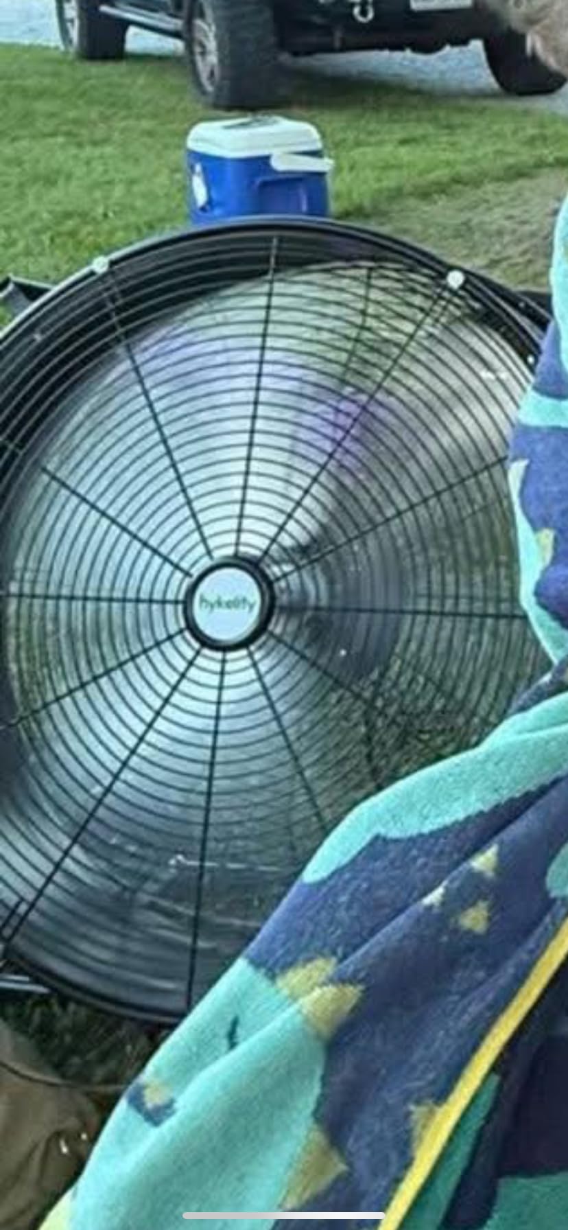 BILT HARD 24 inch 8100 CFM High Velocity Industrial Drum Fan, 3-Speed Heavy Duty Metal Shop Fan for Warehouse, Workshops, Garage, Factory and Basement - UL Listed customer photo 1