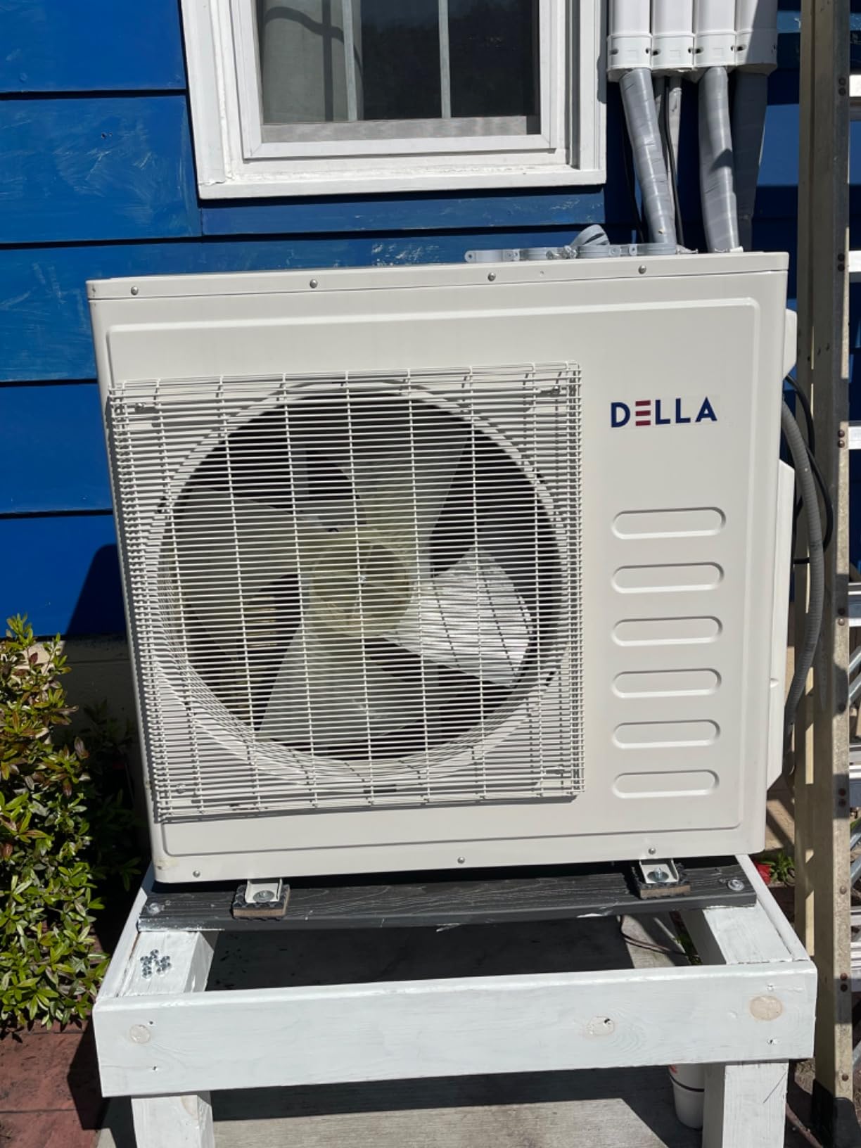 Della 35K BTU ODU Quad 4 Zone (9000+9000+9000+12000 BTU) 19 SEER2 208-230V Cools Up to 1750 Sq.Ft, Works with Alexa and Wifi, Energy Efficient, Multi Zone Mini Split, Pre-Charged Heat Pump, 16ft Kits customer photo 1
