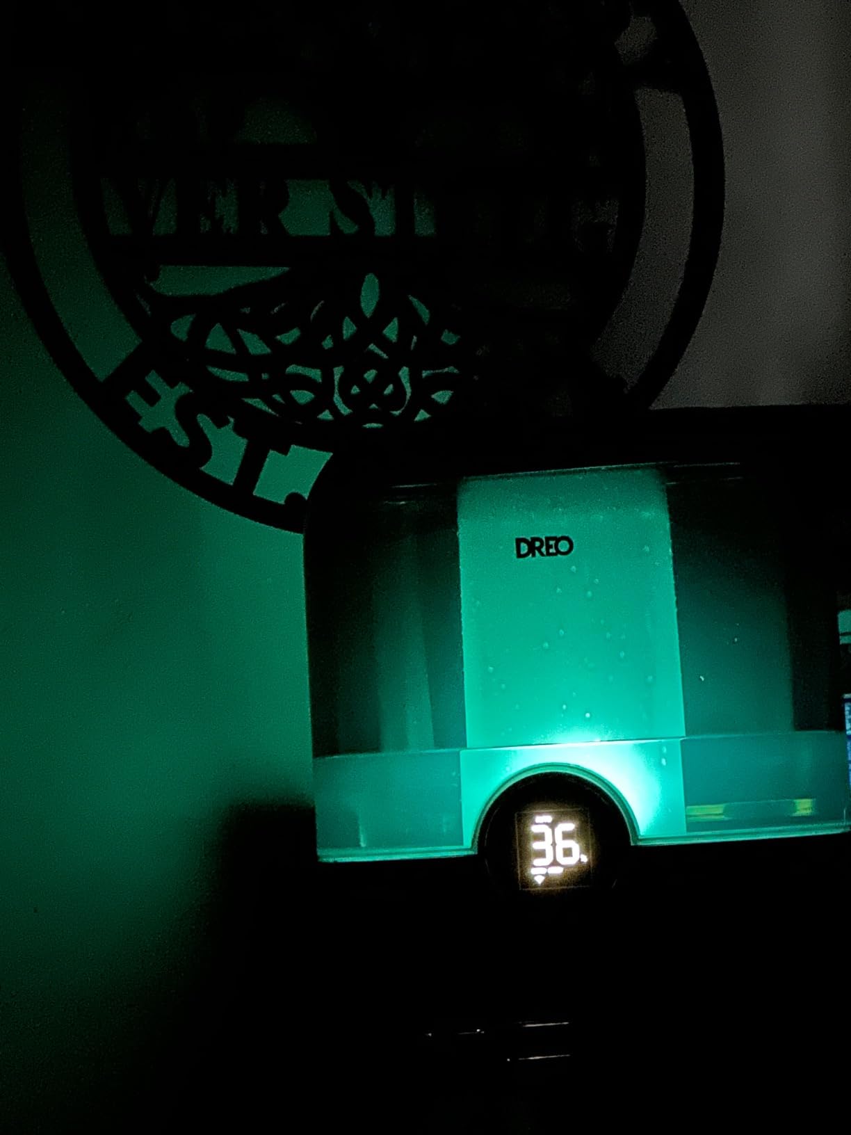 DREO 6L Smart Humidifiers for Bedroom, Large Room, 60H Runtime, Quiet 28dB | Top Fill Supersized Cool Mist Humidifier for Plants, Indoor, Home, Night Light, App/Touch/Voice Control, Ebony customer photo 2