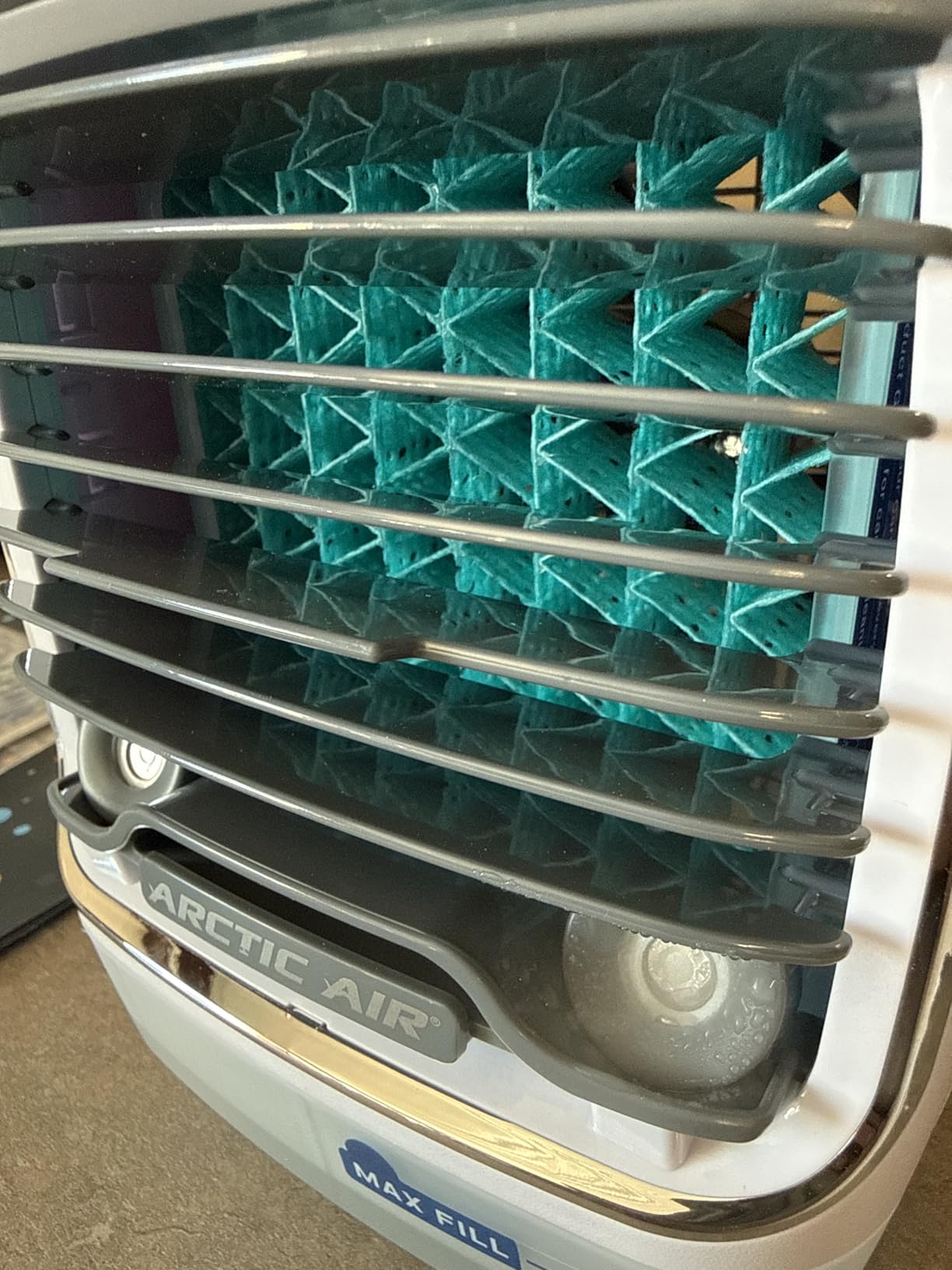 Ontel Arctic Air Turbo Chill Evaporative Cooler with HydroChill Technology, 4-Speed Portable Air Cooler Fan, Up To 8 Hr Per Fill, 7-Color LED, Simple & Whisper Quiet Operation, for Home or Office Use customer photo 2