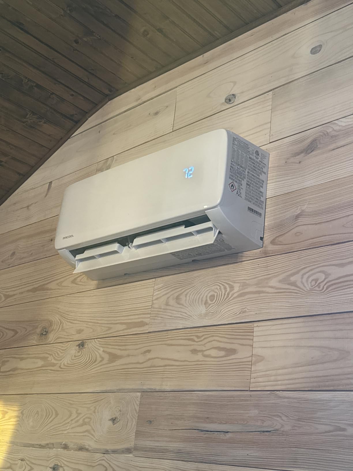 MRCOOL 9000 BTU 115V Ductless Inverter Mini Split Air Conditioner & Heat Pump System, Easy Pro Series - Wall-Mounted AC Unit w/ Heating and Cooling customer photo 1