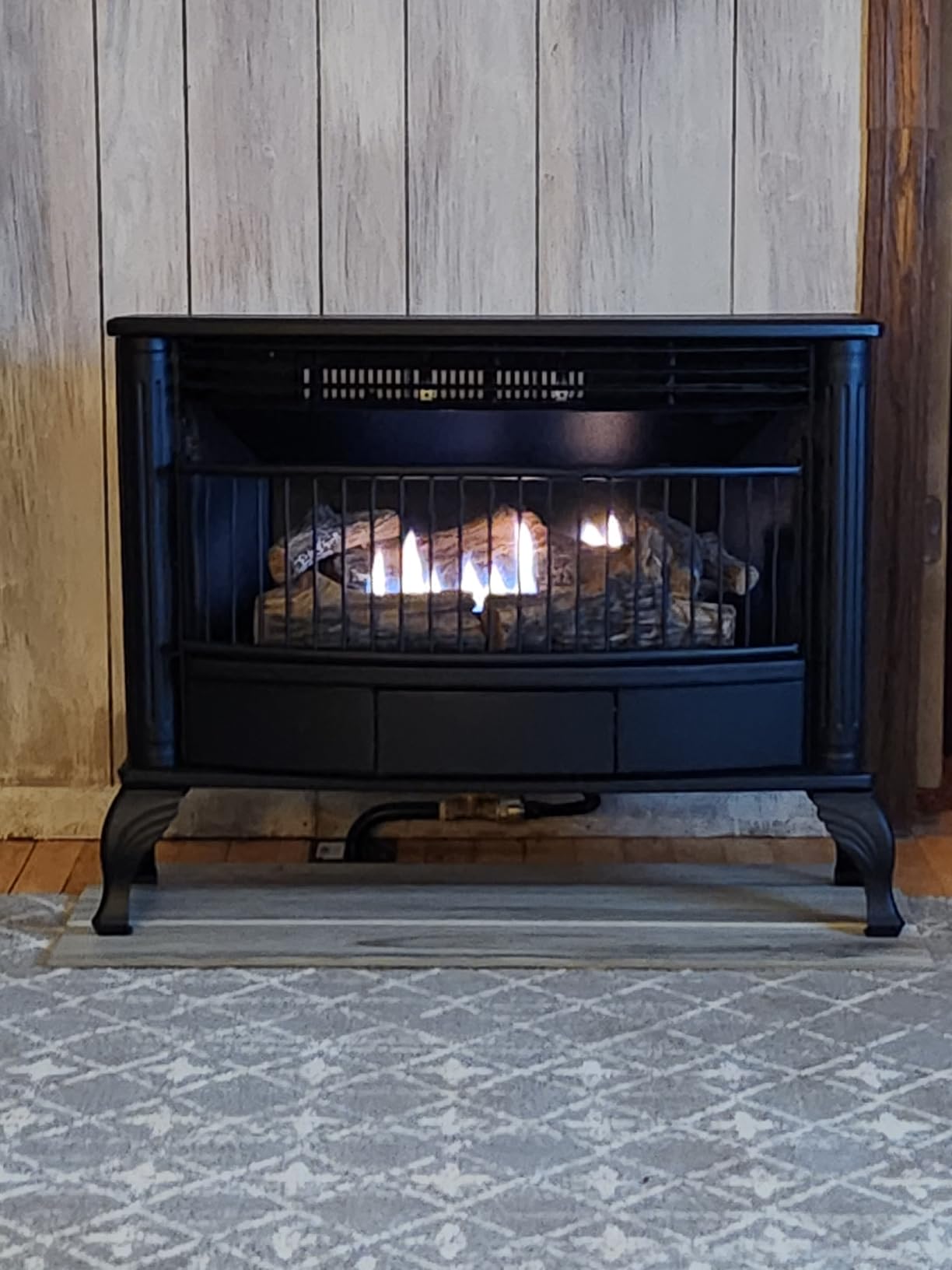 Duluth Forge Ventless Natural Gas Stove - 25,000 BTU, T-Stat Control, Black Finish - Model# QSN250T customer photo 1