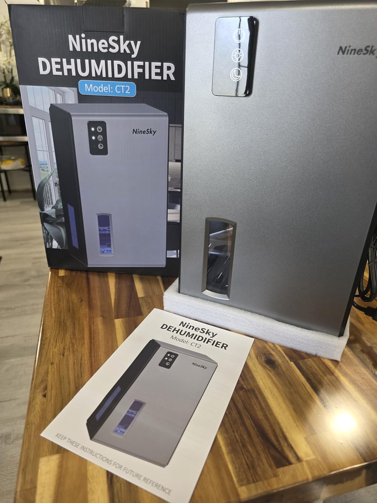 NineSky Dehumidifier, 1000 sq.ft Dehumidifiers for Home with 95oz Large Water Tank, Quiet Dehumidifier with 7-Color Ambient Light & Auto Shut Off customer photo 2