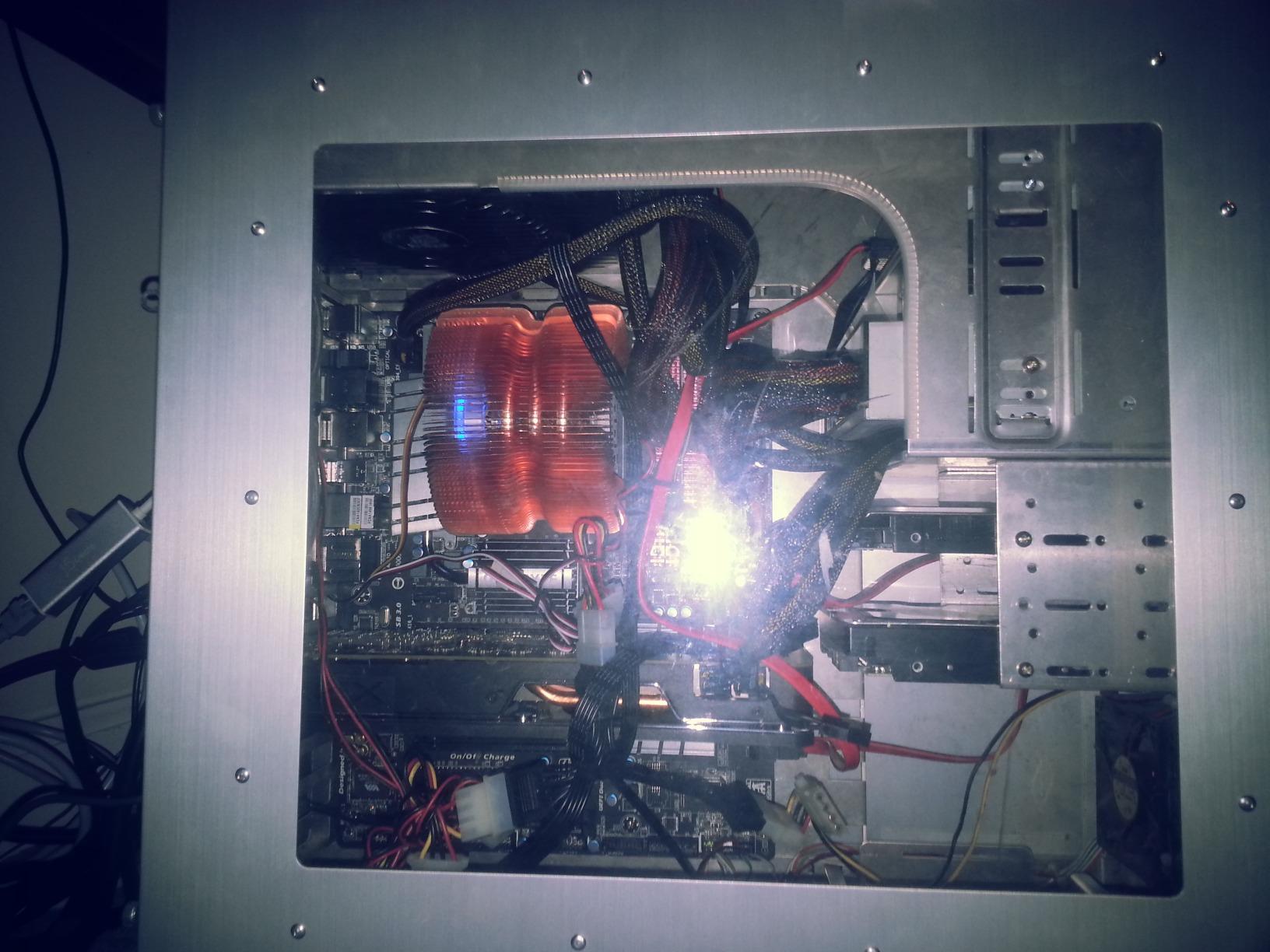 AMD Phenom II X6 1100T Black Edition AM3 3.3GHz 6-Core Processor 125W - HDE00ZFBGRBOX customer photo 1