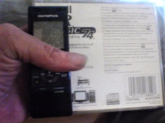 Olympus WS-853 Black Voice Recorder with True Stereo Mic, 8GB, 110 Hours Battery Life, Voice Balance, Direct USB Connection, with MP3 File Format customer photo 2