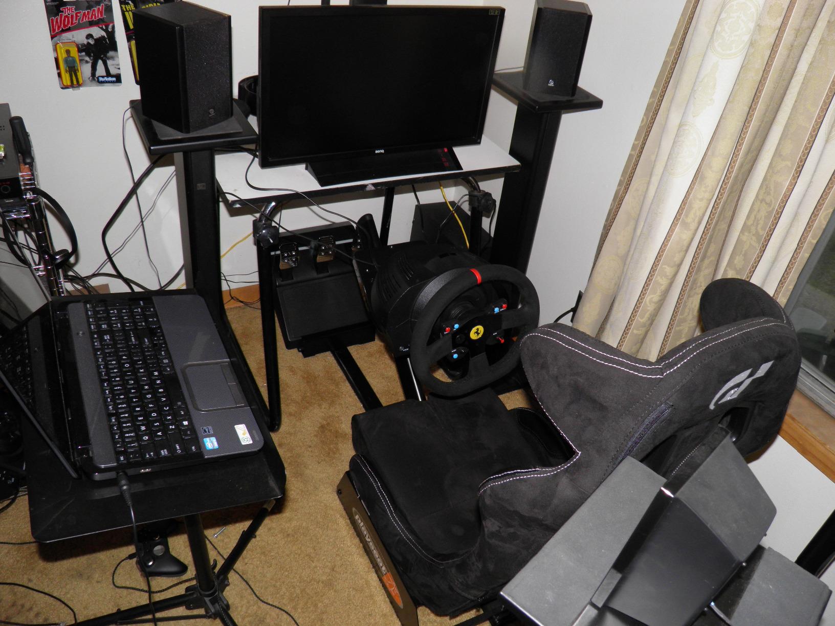 Thrustmaster T300 Force Feedback Ferrari Integral RW Alcantara Edition Racing Wheel (compatible w/ PS5, PS5 Pro, PS4 & PC) customer photo 1