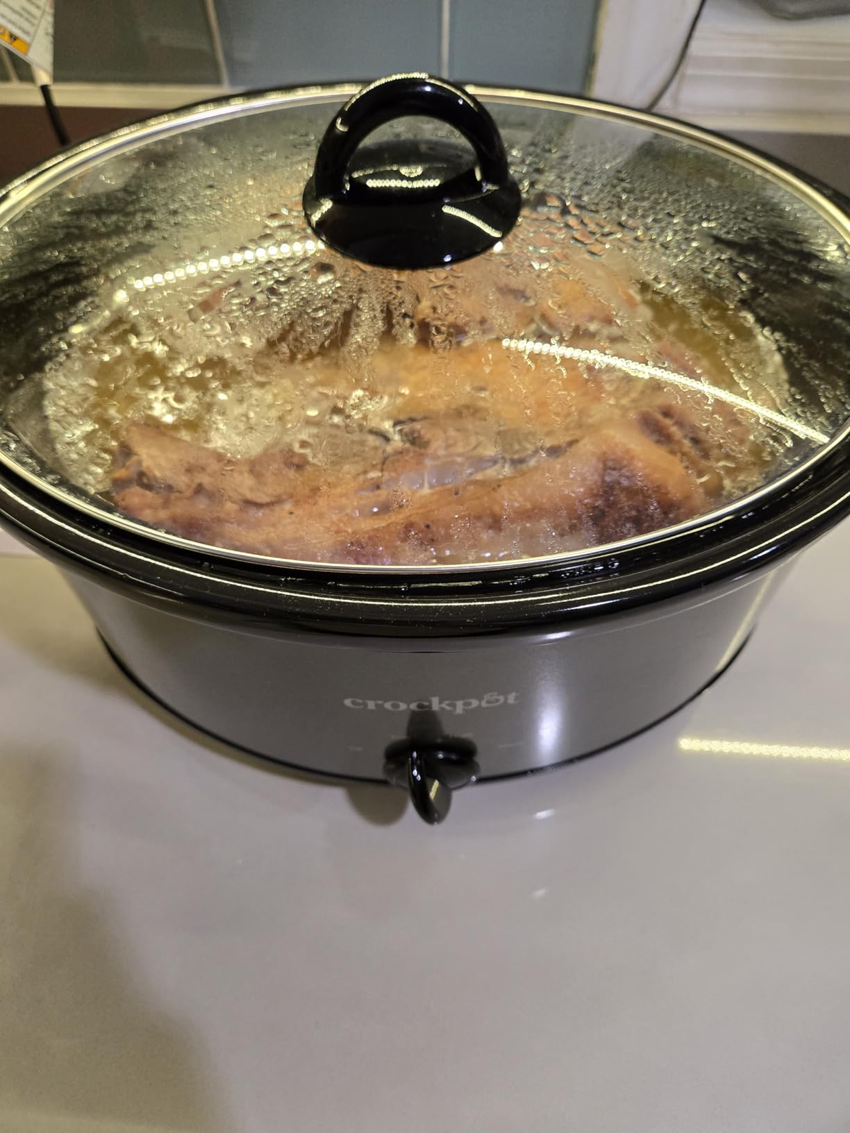 Crock-Pot 8-Quart Manual Slow Cooker, XL Family Size Serves 10+ People, Removable Stoneware with Warming Setting, Red customer photo 2