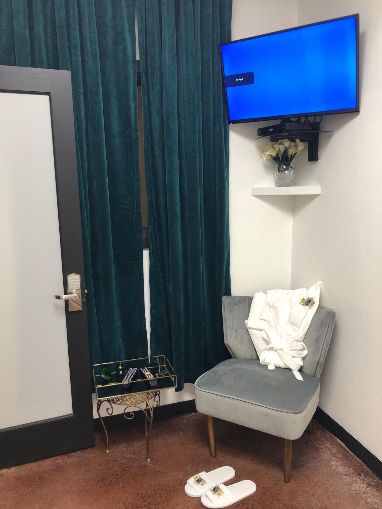 Dreaming Casa Darkening Black Velvet Curtains for Living Room Thermal Insulated Rod Pocket Back Tab Window Curtain for Bedroom 2 Panels 52 W x 108 L customer photo 1