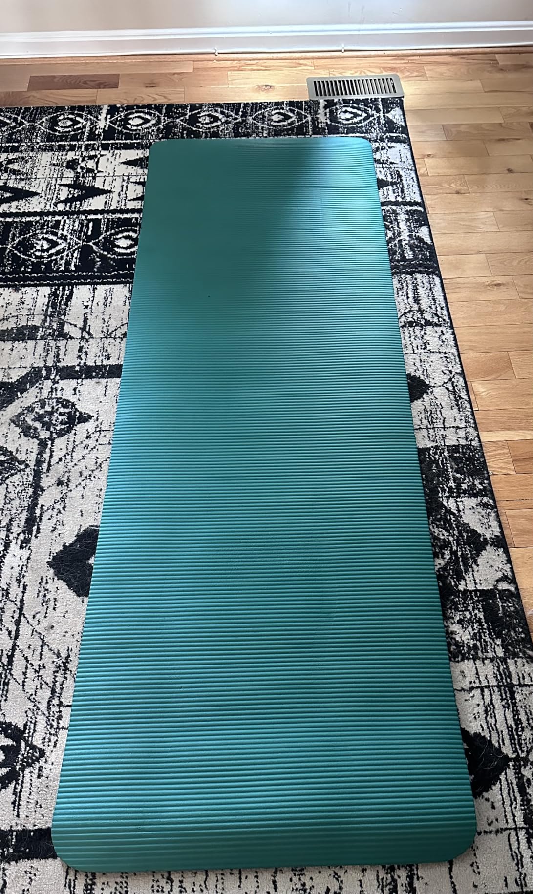 Gaiam Yoga Mat, Pilates & Exercise Mat, Thick Mat 2/5