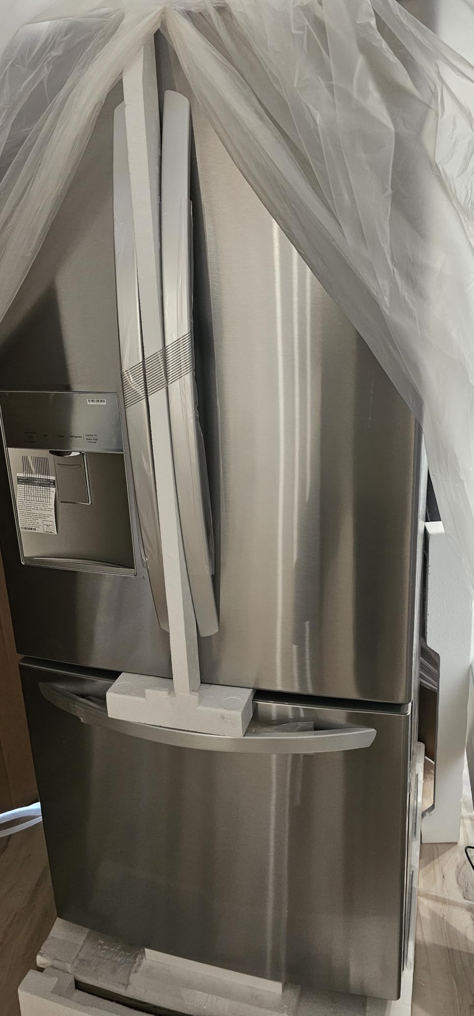 LG LFDS22520S Refrigerator/Freezer French Door Bottom Freezer with Water Dispenser - Stainless Steel customer photo 1
