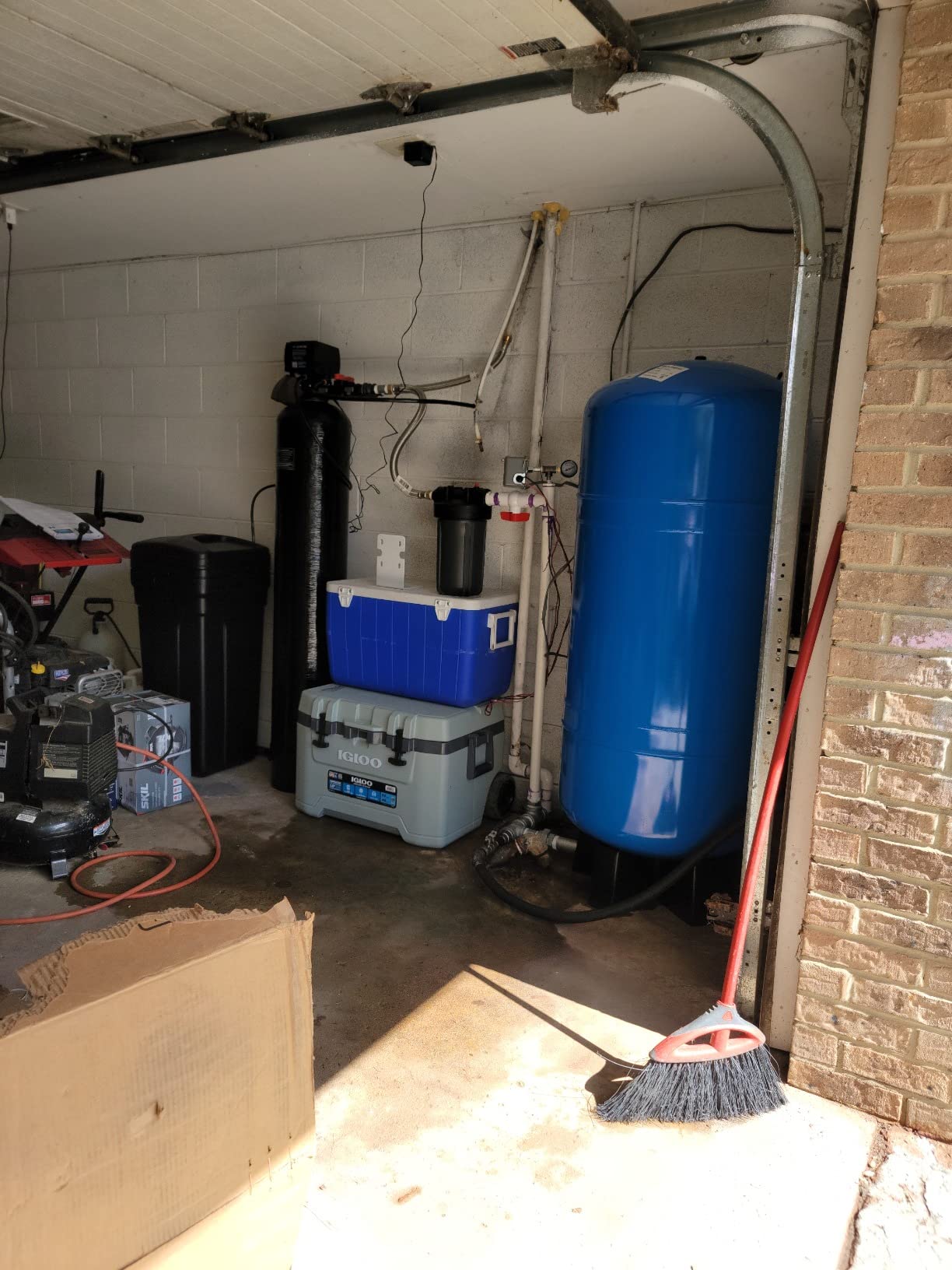 Aquasure Harmony Series 32,000 Grains Whole House Water Softener Bundle with Automatic Digital Metered Control Head and Triple Purpose Sediment/GAC/Zinc Pre-Filters, Reduces Hardness (1-2 bathrooms) customer photo 2