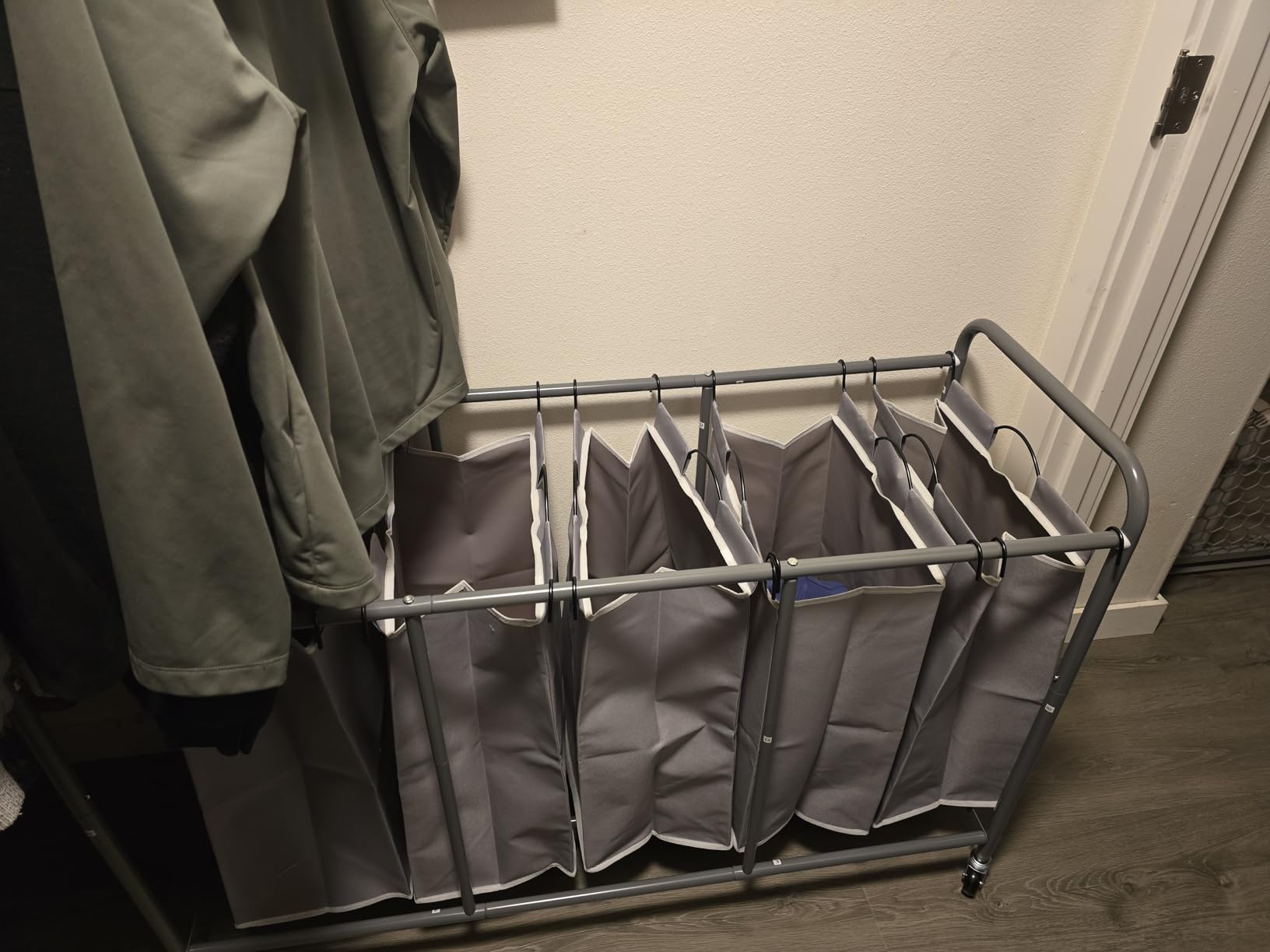 STORAGE MANIAC 3 Section Laundry Sorter, 35.6 Gal (135 L) Laundry Hamper Cart with Heavy Duty Rolling Lockable Wheels and Removable Bags, Clothes Organizer Basket Clothes Separator Hamper, Gray customer photo 1