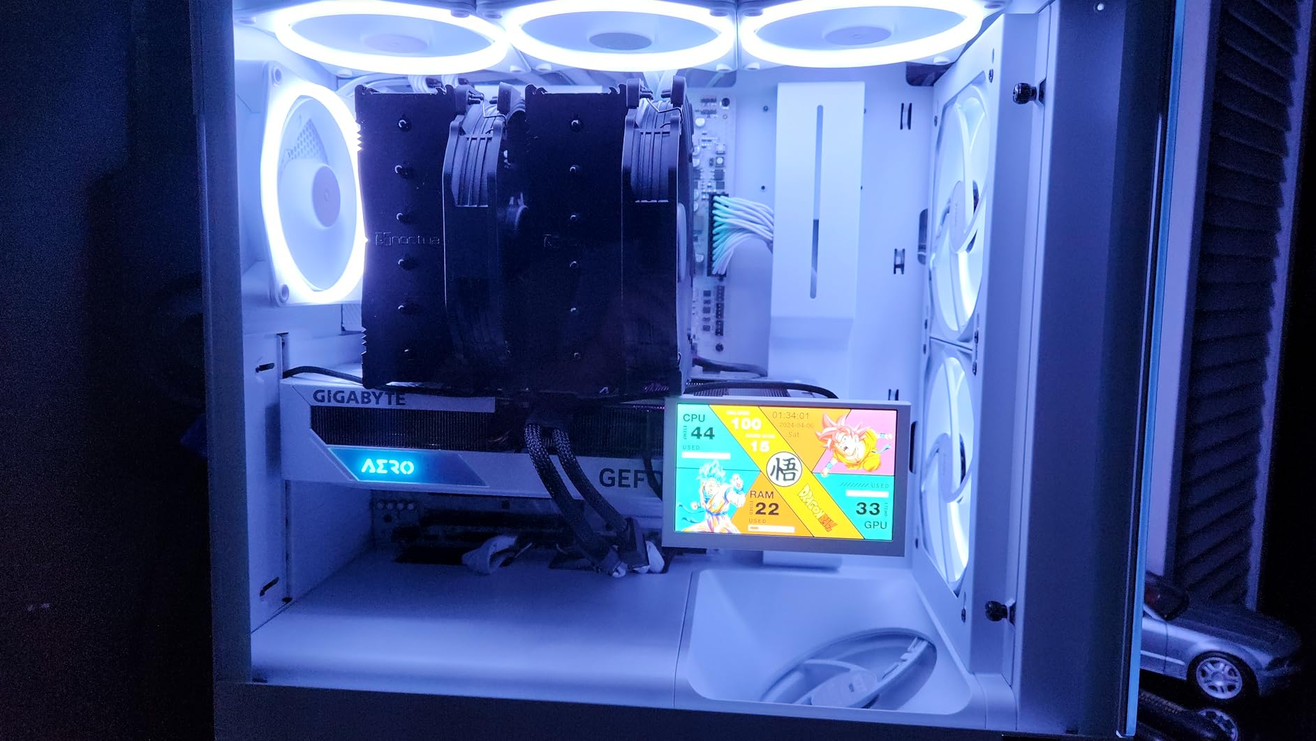 Noctua NH-D15 chromax.Black, Quiet High-Performance Dual Tower CPU Cooler | 168mm Height, Enthusiast-Grade Low-Noise Cooling, 6 Heatpipes, For Intel & AMD, Dual 140mm Fans, Rich Accessory Kit customer photo 1
