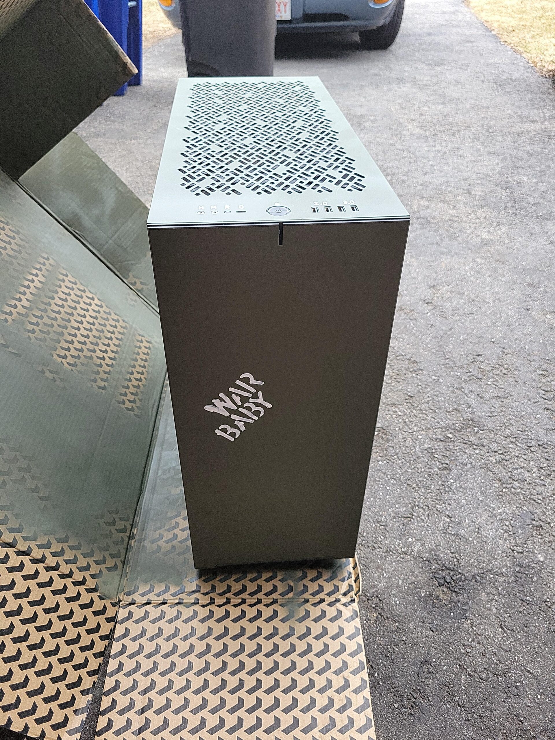Define 7 XL Black Solid Brushed Aluminum/Steel E-ATX Silent Modular Full Tower Computer Case customer photo 2