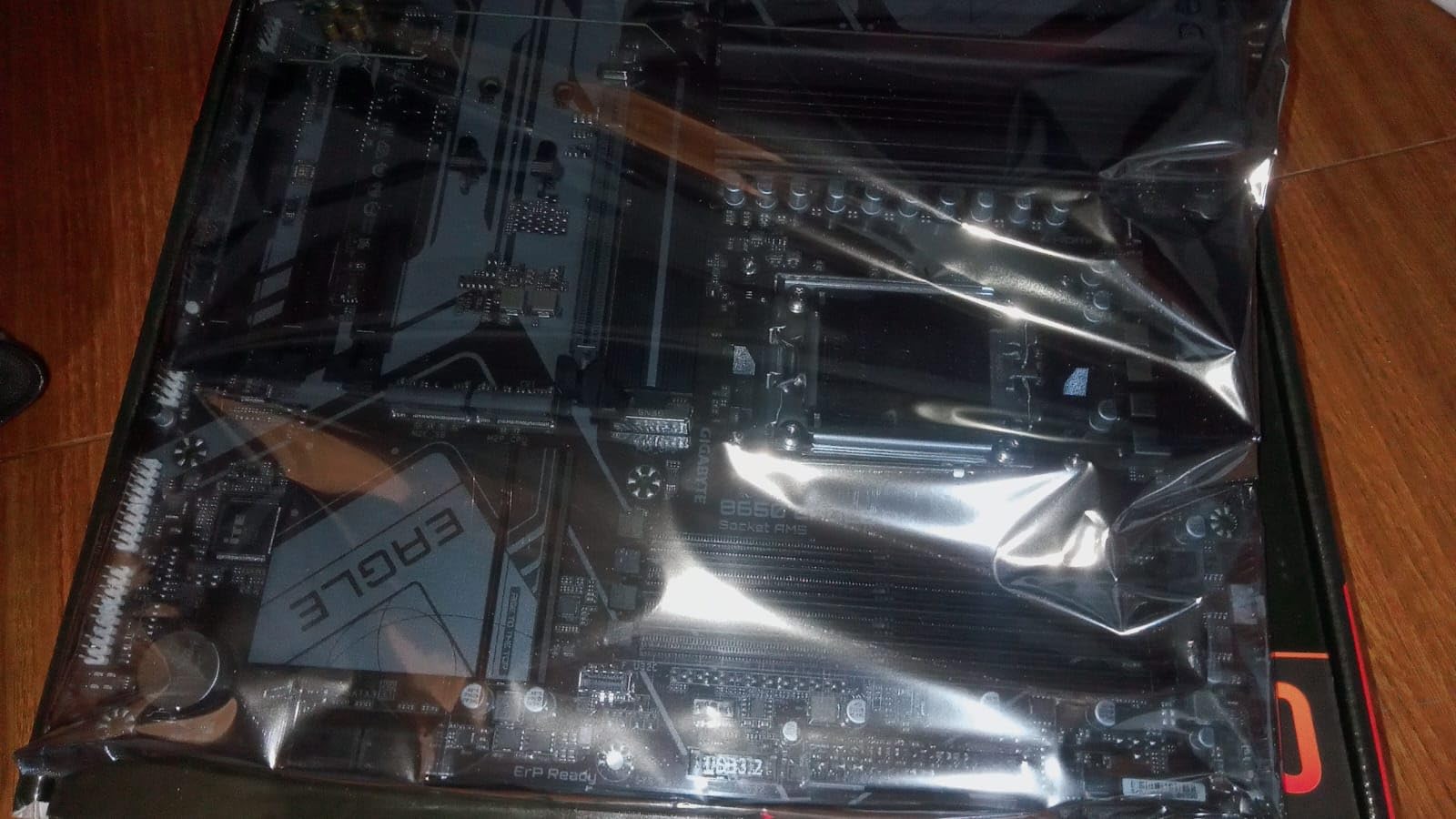 GIGABYTE B650 Eagle AX AM5 LGA 1718 ATX Motherboard, DDR5, Triple M.2 Slots (1x PCIe 5.0, 2X PCIe 4.0), USB 3.2 Gen2x2 Type-C, WiFi 6E, Realtek GbE LAN customer photo 2