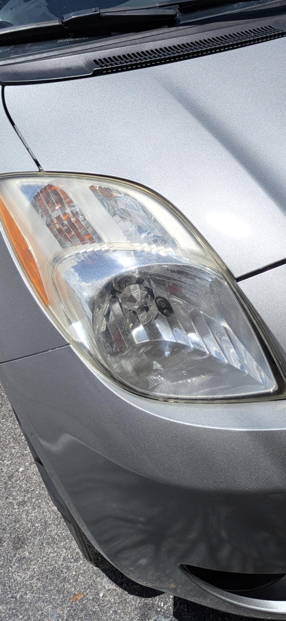 3M Auto Restore and Protect Headlight Restoration Kit, Use On Plastic Lenses, Headlights, Taillight, Fog Lights and More, Includes Sanding Discs, Headlight Clear Coat Wipes, Foam Pad and Glove (39194) customer photo 1