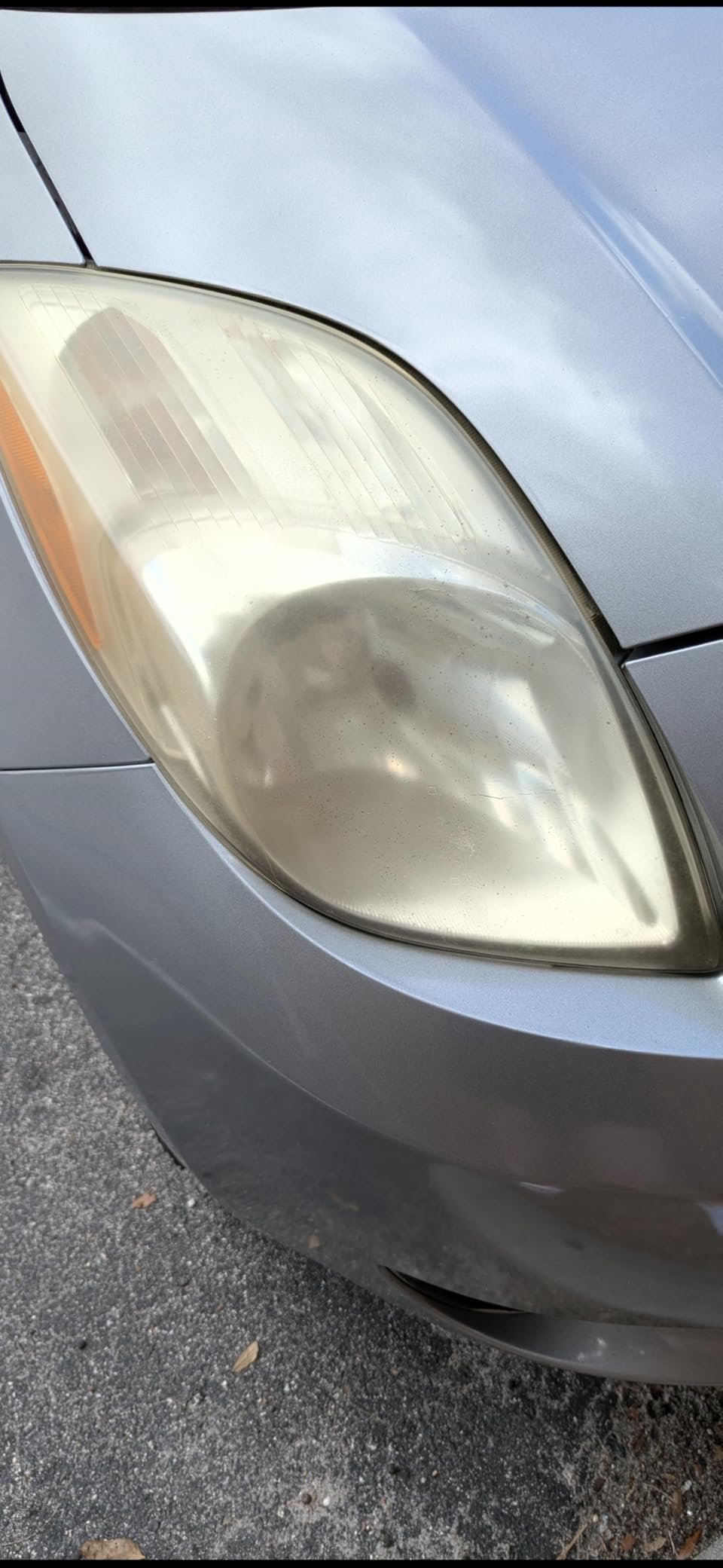 3M Auto Restore and Protect Headlight Restoration Kit, Use On Plastic Lenses, Headlights, Taillight, Fog Lights and More, Includes Sanding Discs, Headlight Clear Coat Wipes, Foam Pad and Glove (39194) customer photo 2