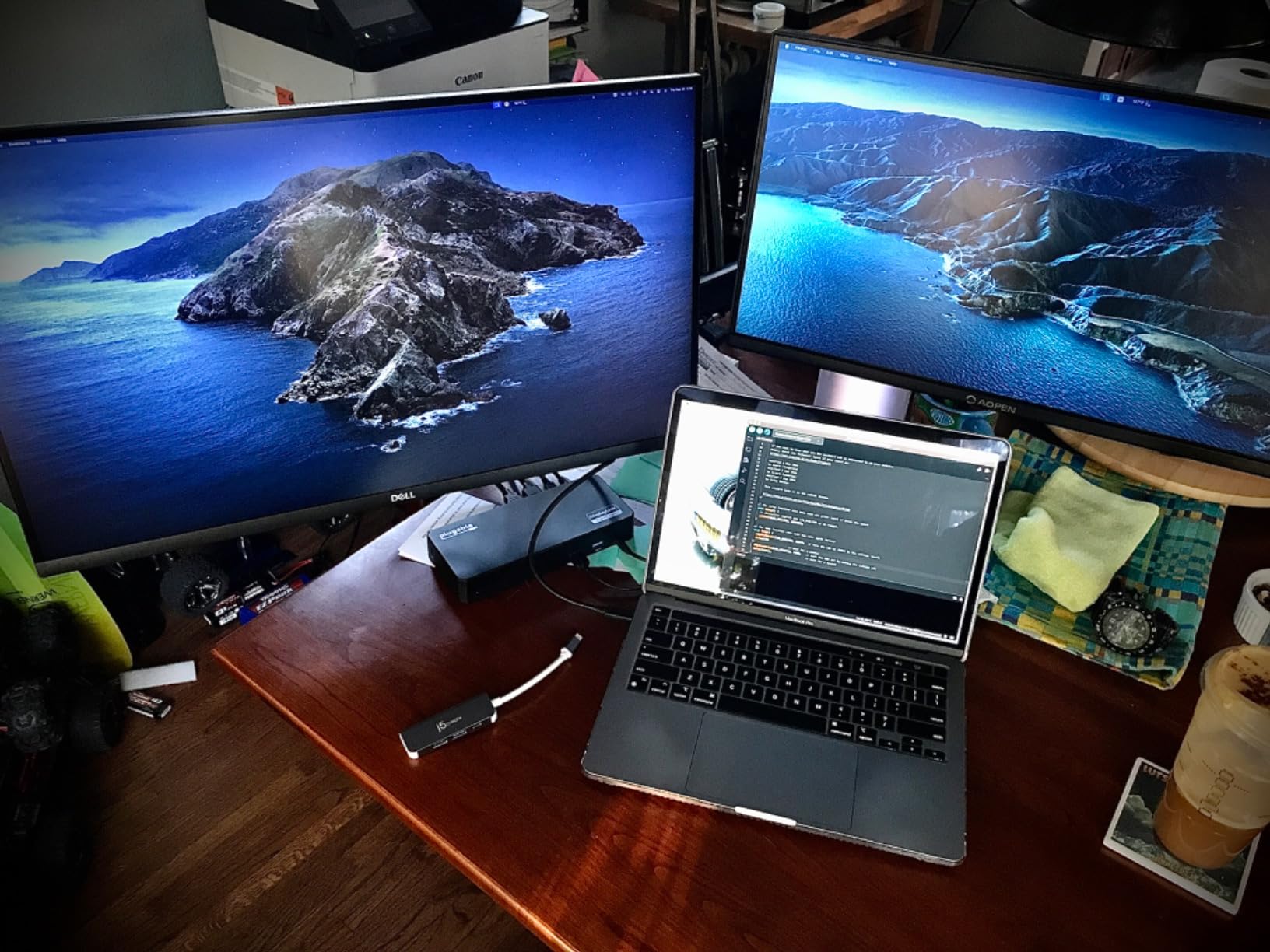 Plugable USB C Triple Display Docking Station, 100W PD, 3x HDMI (1x 4K 30Hz, 2x 1080p 60Hz), 6x USB 5Gbps Ports, Windows/macOS/ChromeOS Compatible customer photo 1