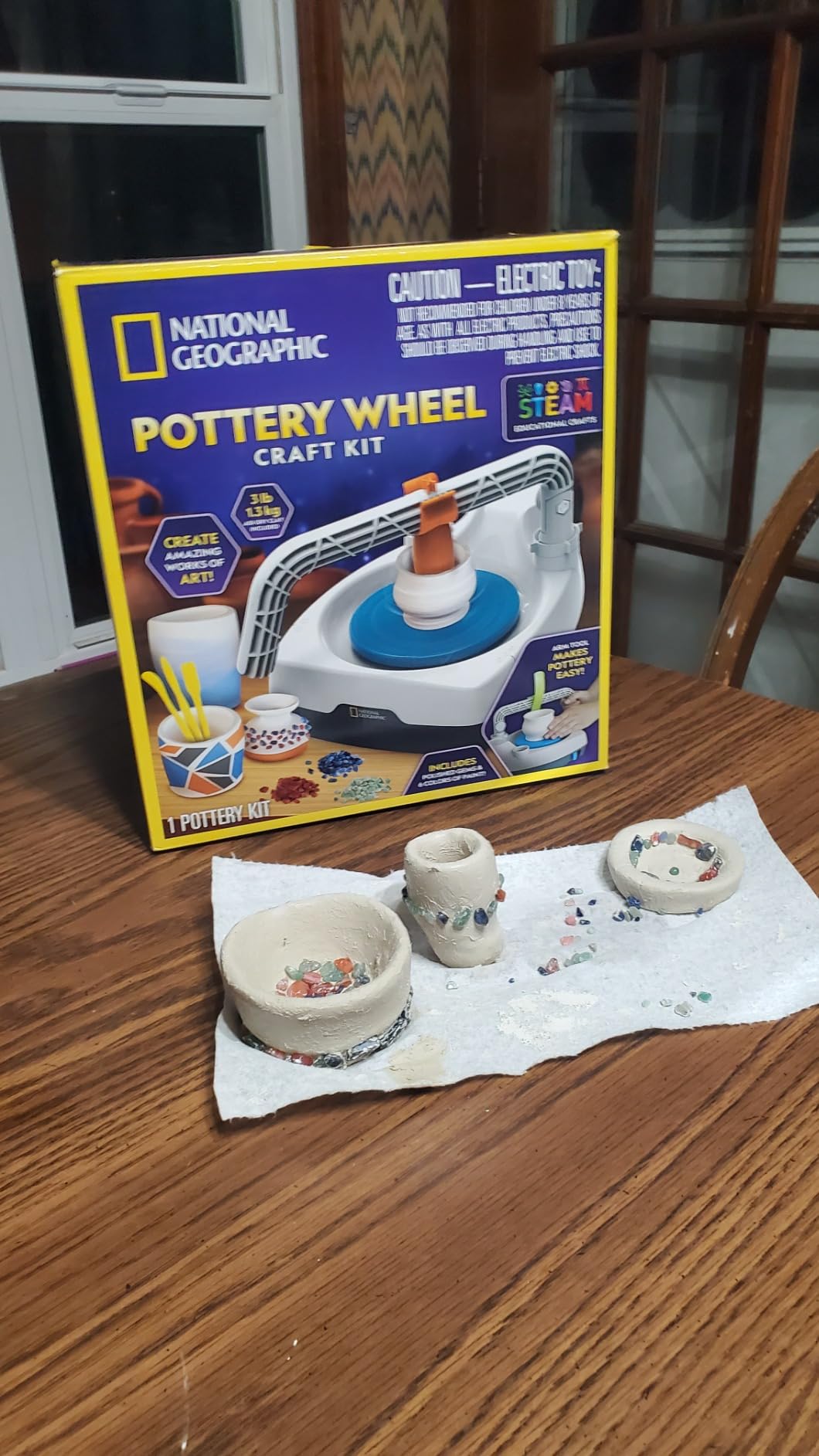 NATIONAL GEOGRAPHIC Pottery Wheel for Kids – Complete Pottery Kit for Beginners, Plug-in Motor, 2 lbs. Air Dry Clay, Sculpting Clay Tools, Apron & More, Patented Design, Craft Kit (Amazon Exclusive) customer photo 2