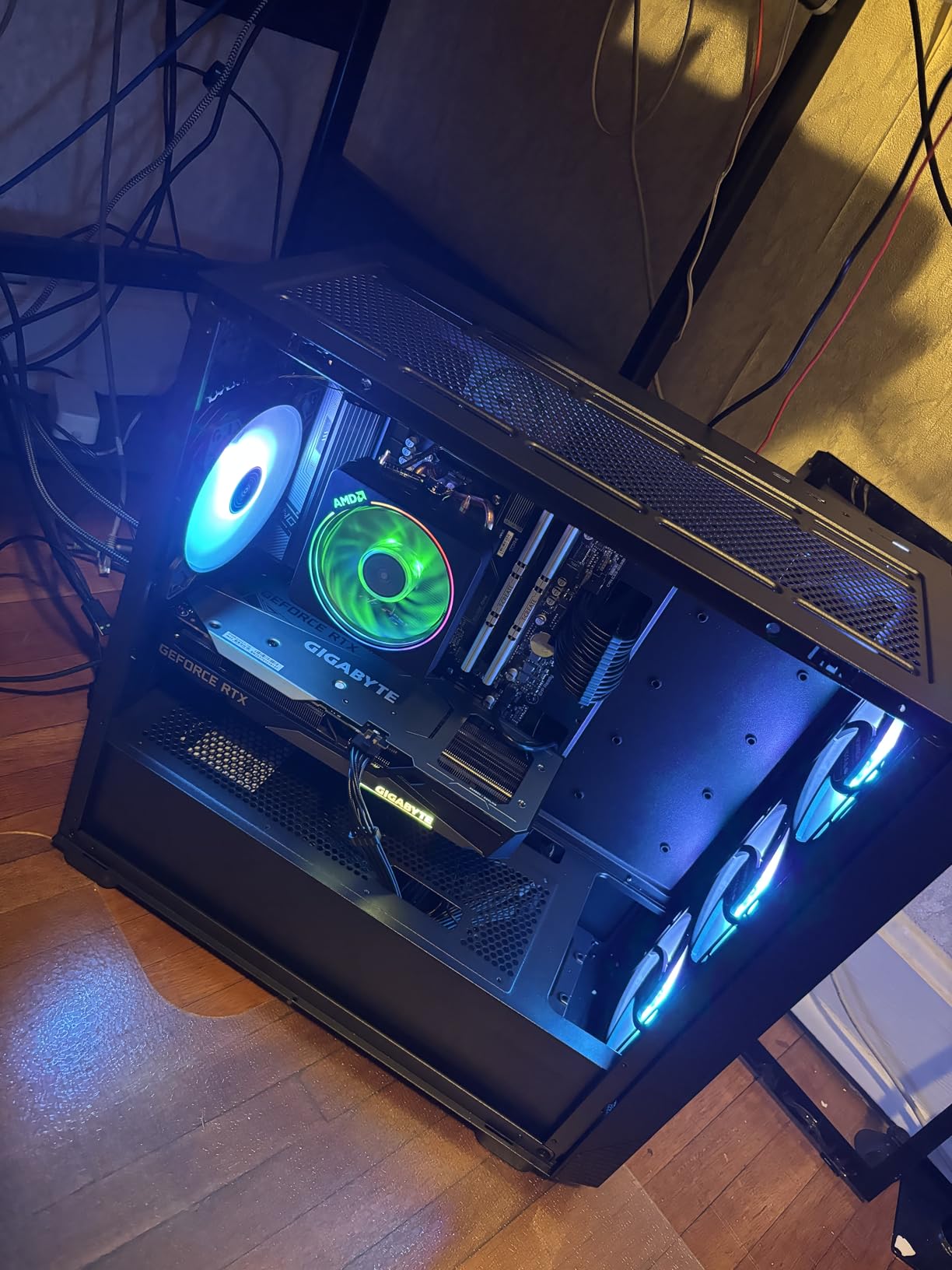 GeForce RTX 3060 Gaming OC 12G (REV2.0) Graphics Card, 3X WINDFORCE Fans, 12GB 192-bit GDDR6 customer photo 2