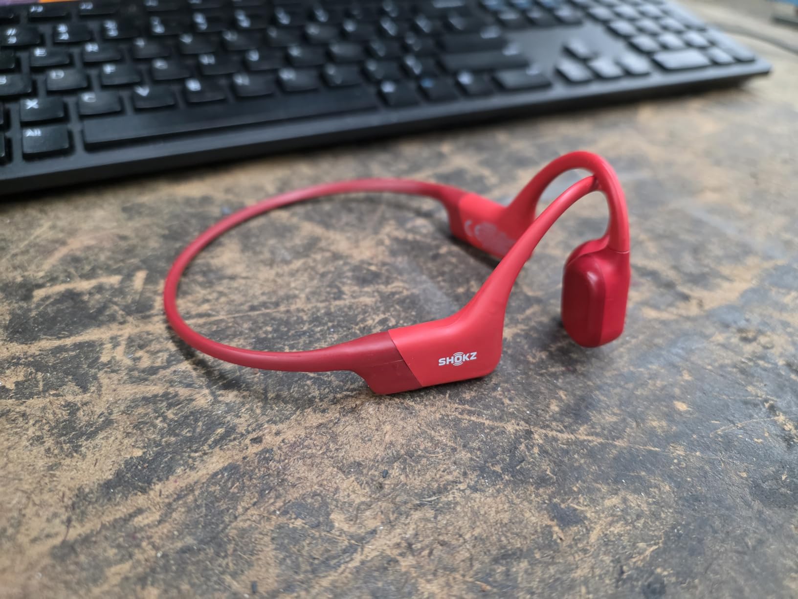 SHOKZ OpenRun Bone Conduction Open-Ear Bluetooth Sport Headphones, Running Workout, IP67 Sweat Resistant, 8H Playtime, Mic customer photo 1